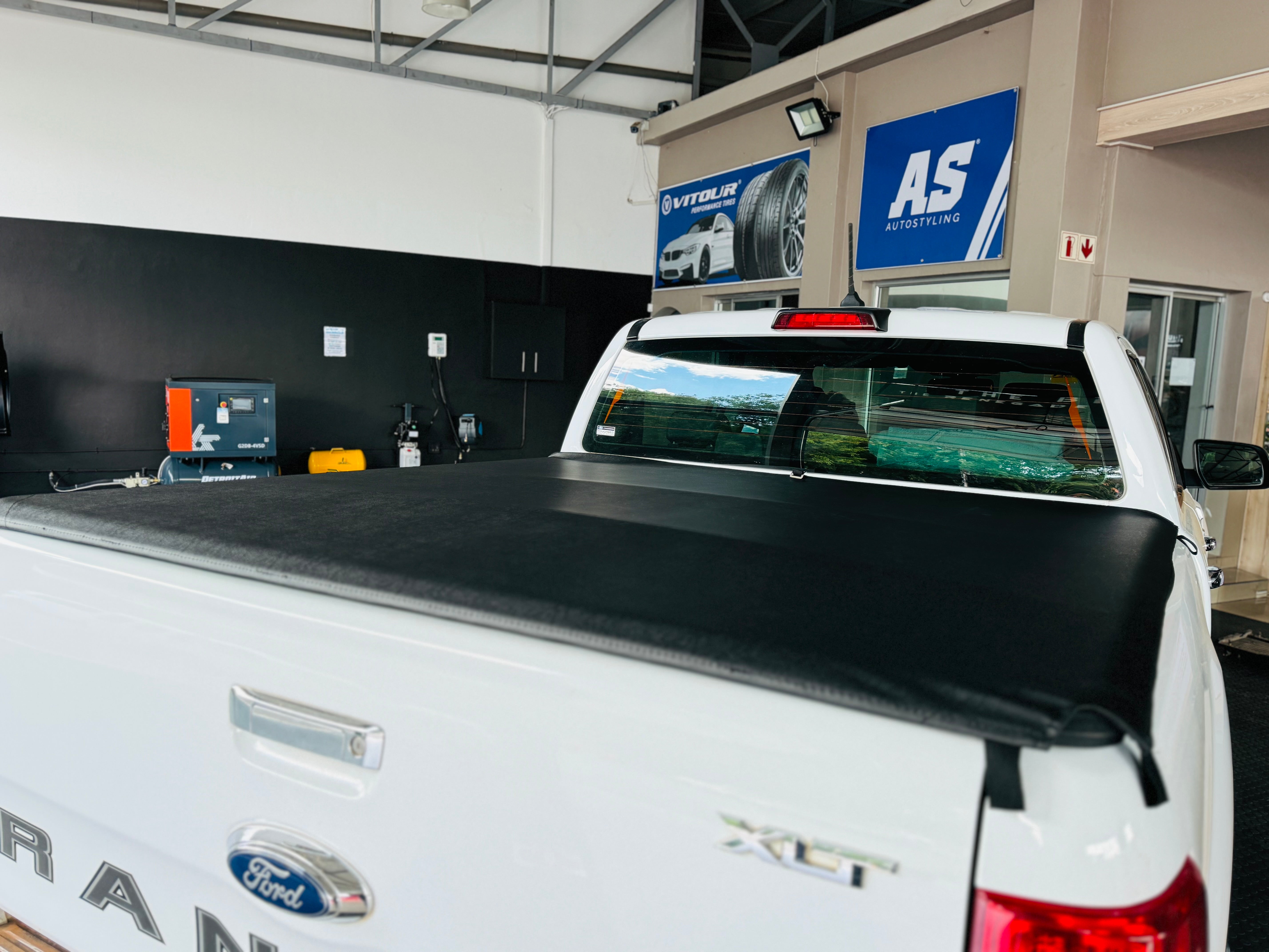 FORD RANGER T7 DOUBLE CAB TONNEAU COVER - Autostyling Klerksdorp