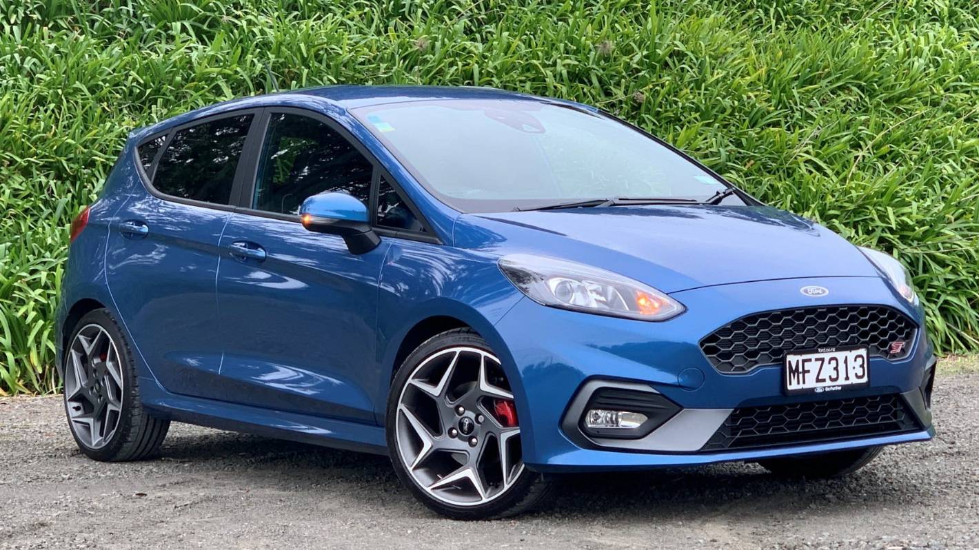 ST FIESTA STYLE RIMS 4/108 GLOSS BLK MACHINE FACE - Autostyling Klerksdorp