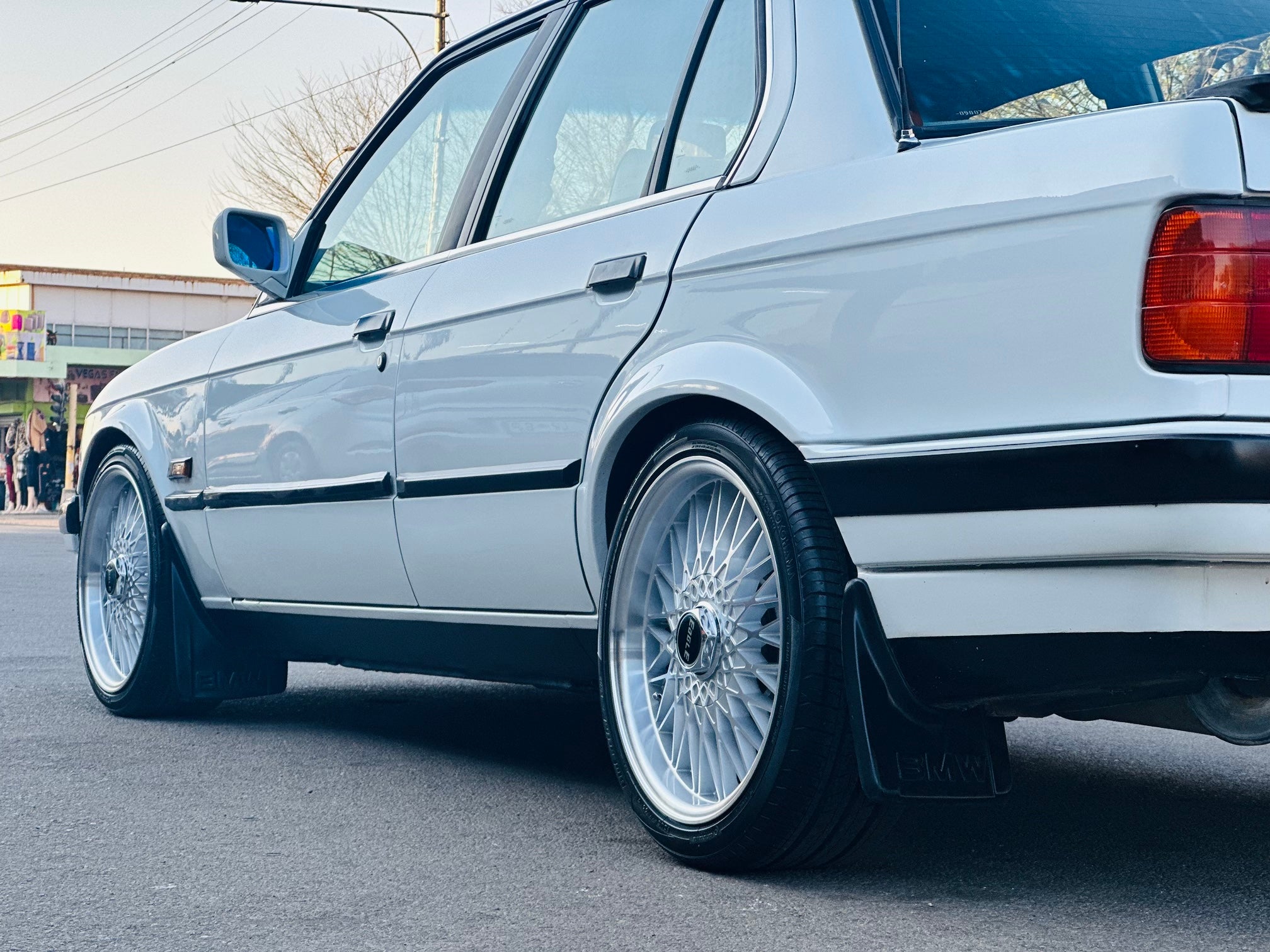 1990 BMW E30 320i Manual