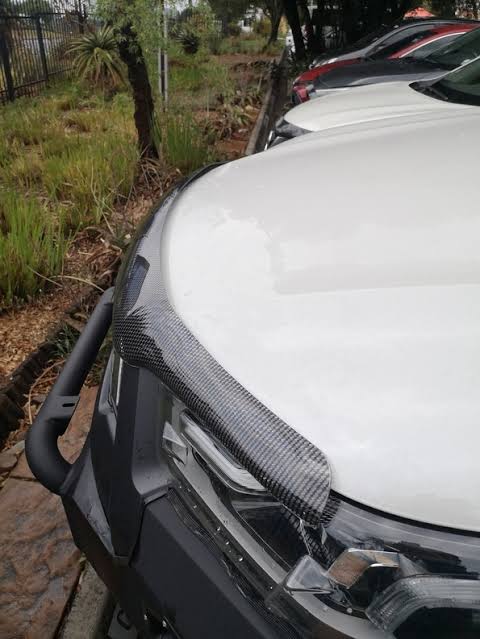 BONNET GUARD CARBON Hilux 2020+ - Autostyling Klerksdorp