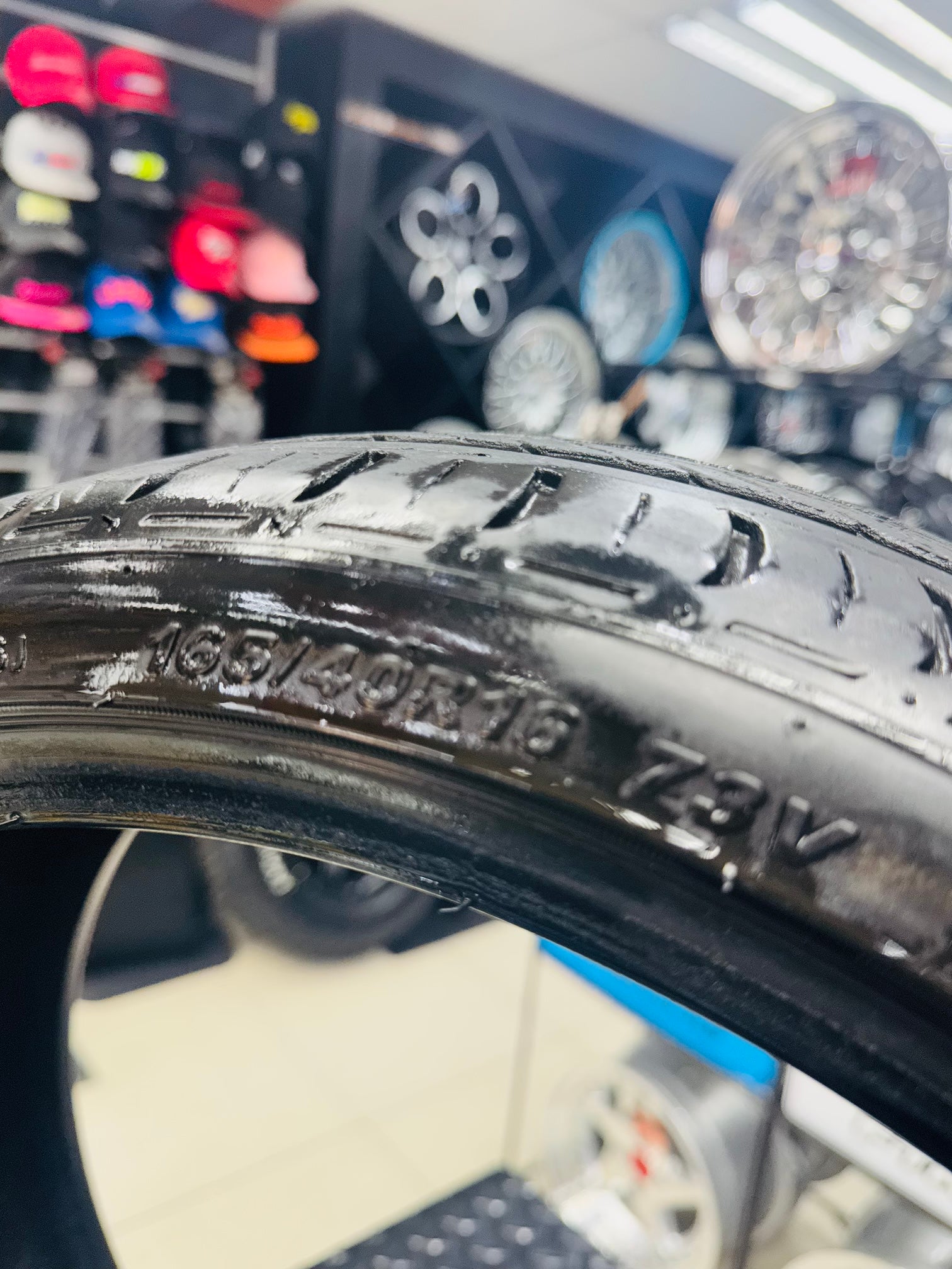 165/40/16 COMFORSER TYRE   (USED) 70% TREAD