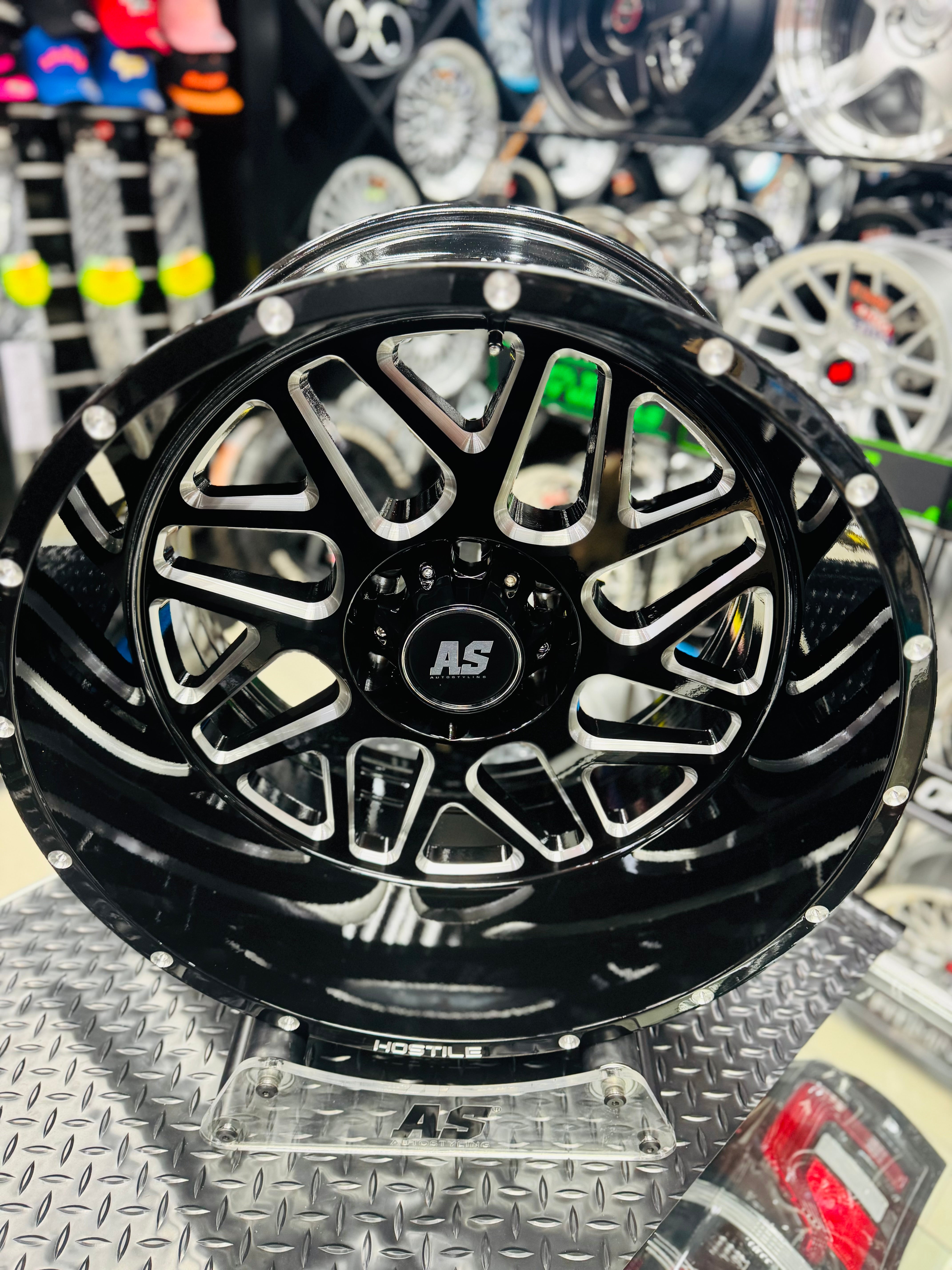20” M7460 20X12J GLOSS BLACK