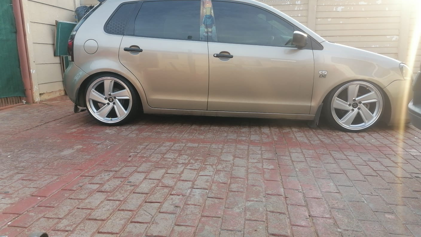 Militon Rims 17” AS- MILTON DISHED 5/100 SILVER RIMS – Autostyling Klerksdorp