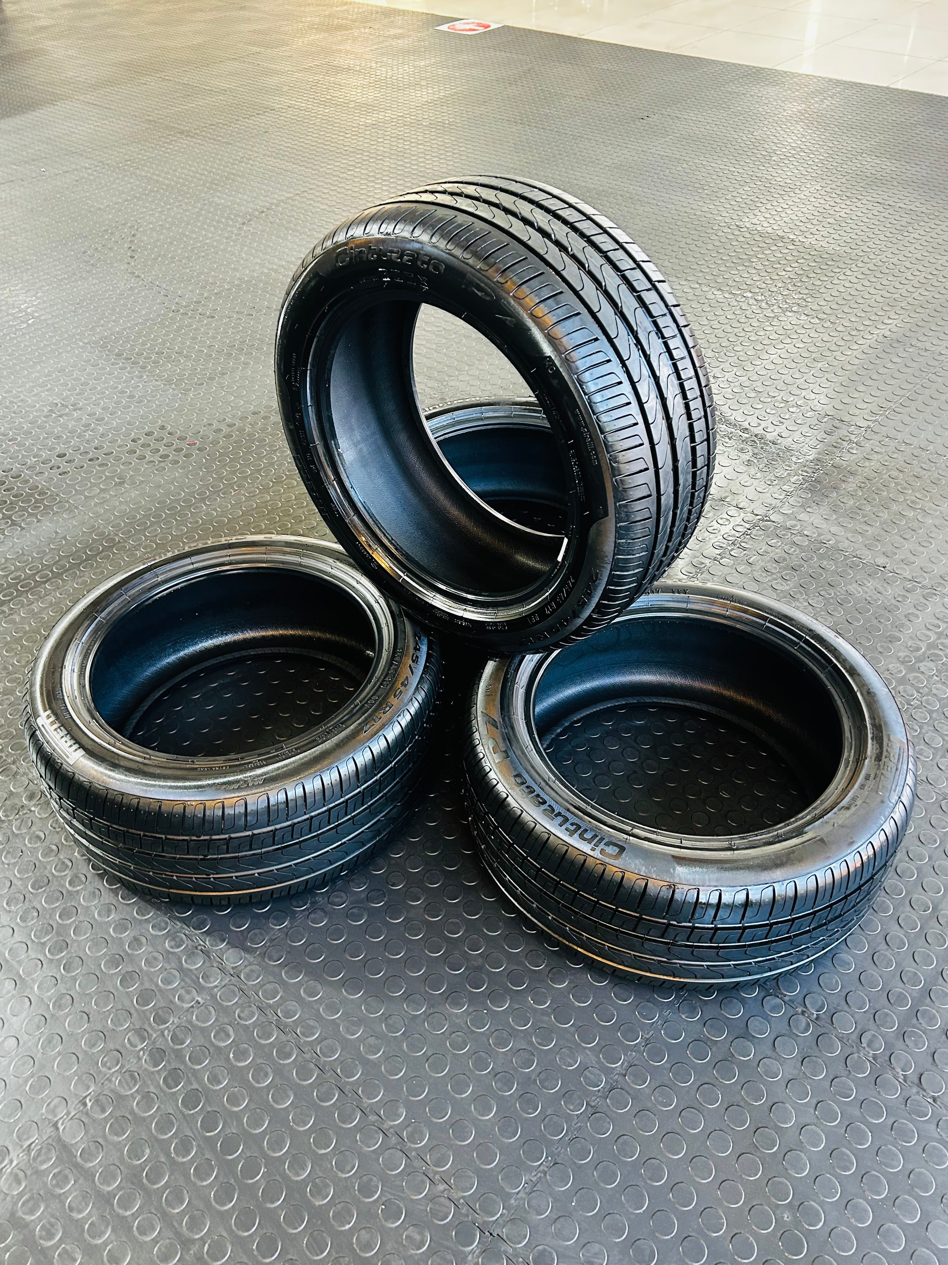 245/45/17 PIRELLI CINTURATO P7 SOLD IN A SET OF 4 DEMO SET ( FITTED TO DISPLAY CAR IN SHOWROOM )