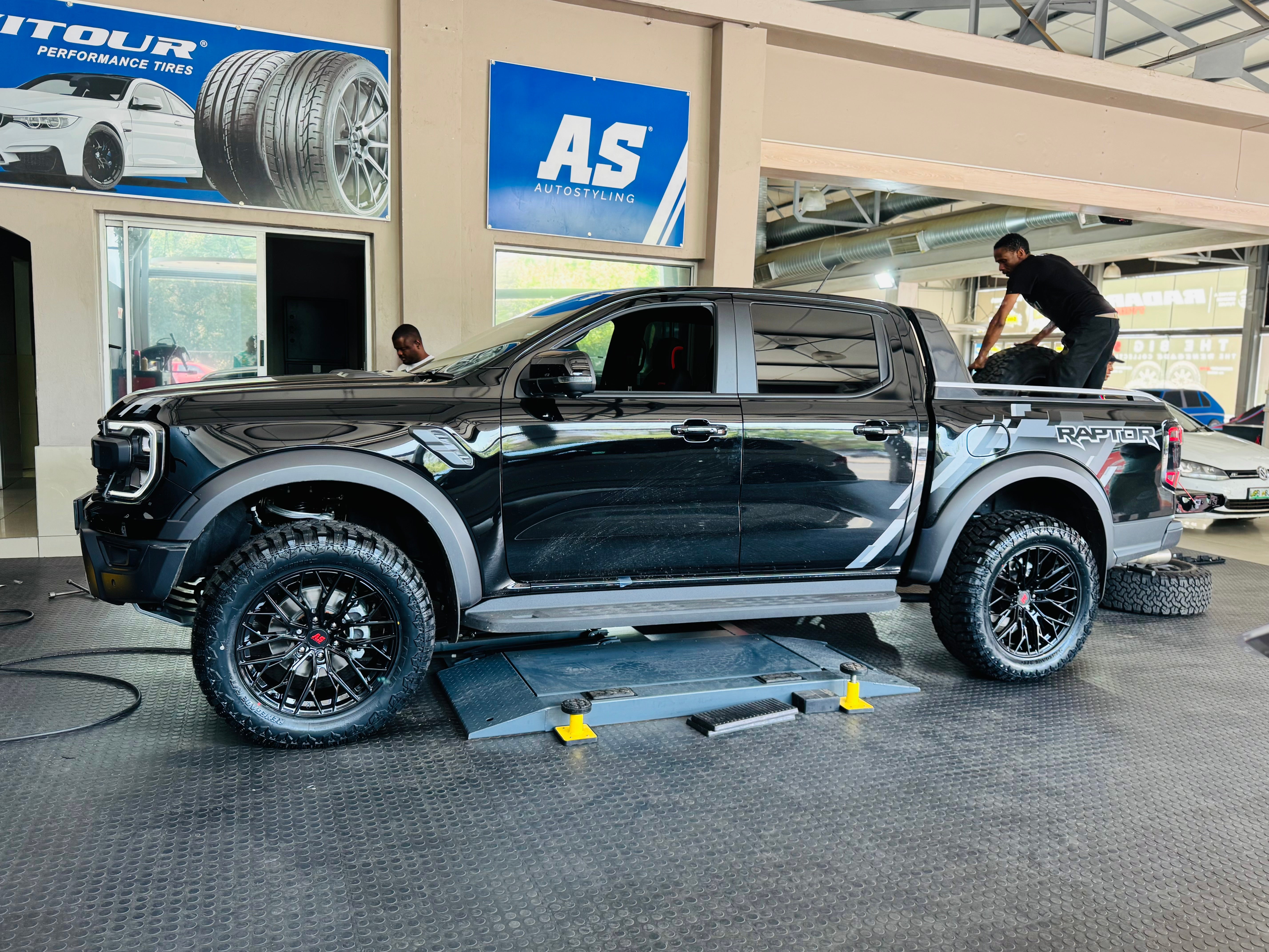 20” AS LOS ANGELES  BAKKIE RIMS 6/139 PCD