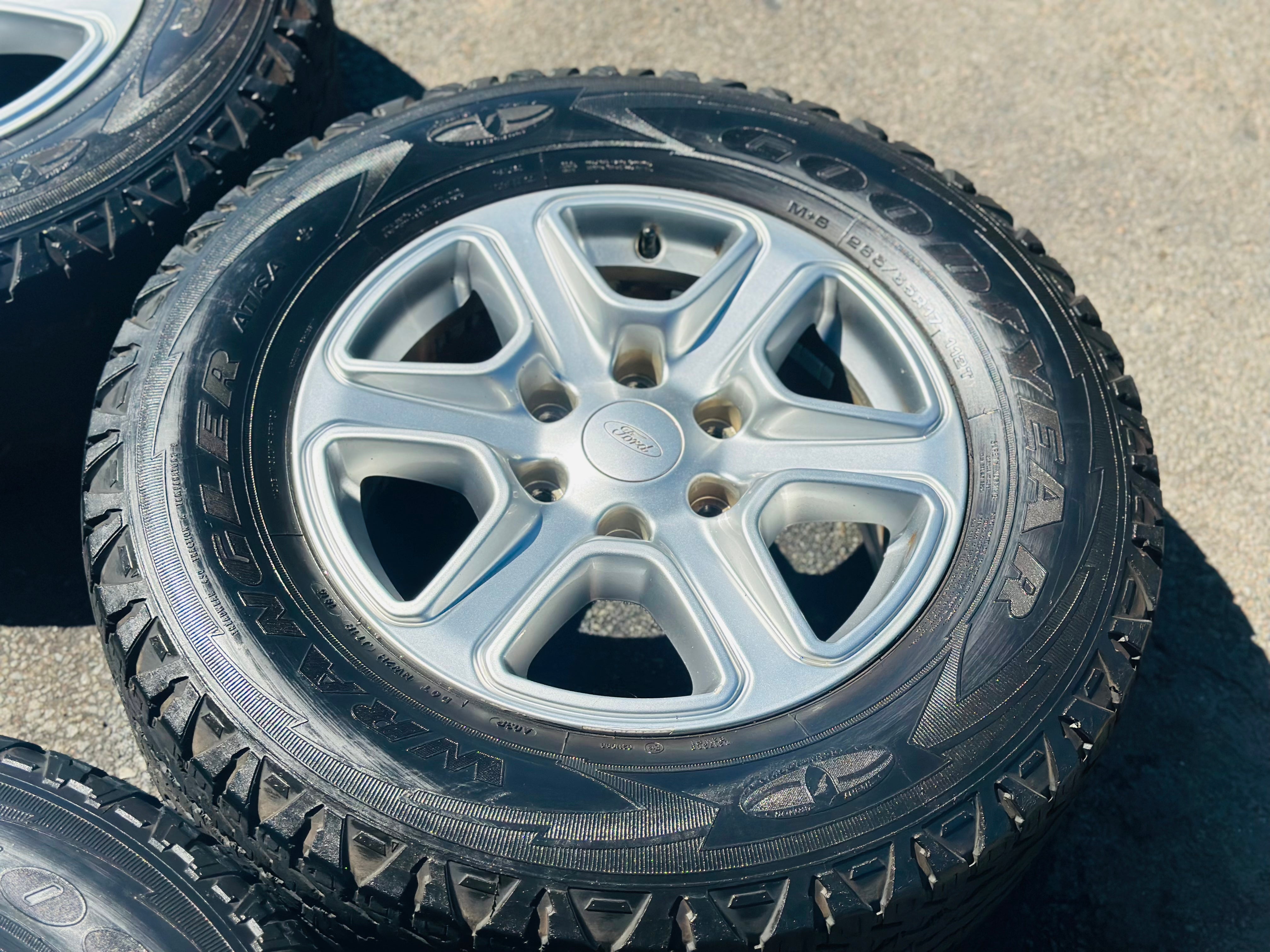 FORD RANGER OEM XLT USED RIMS & TYRES – Autostyling Klerksdorp