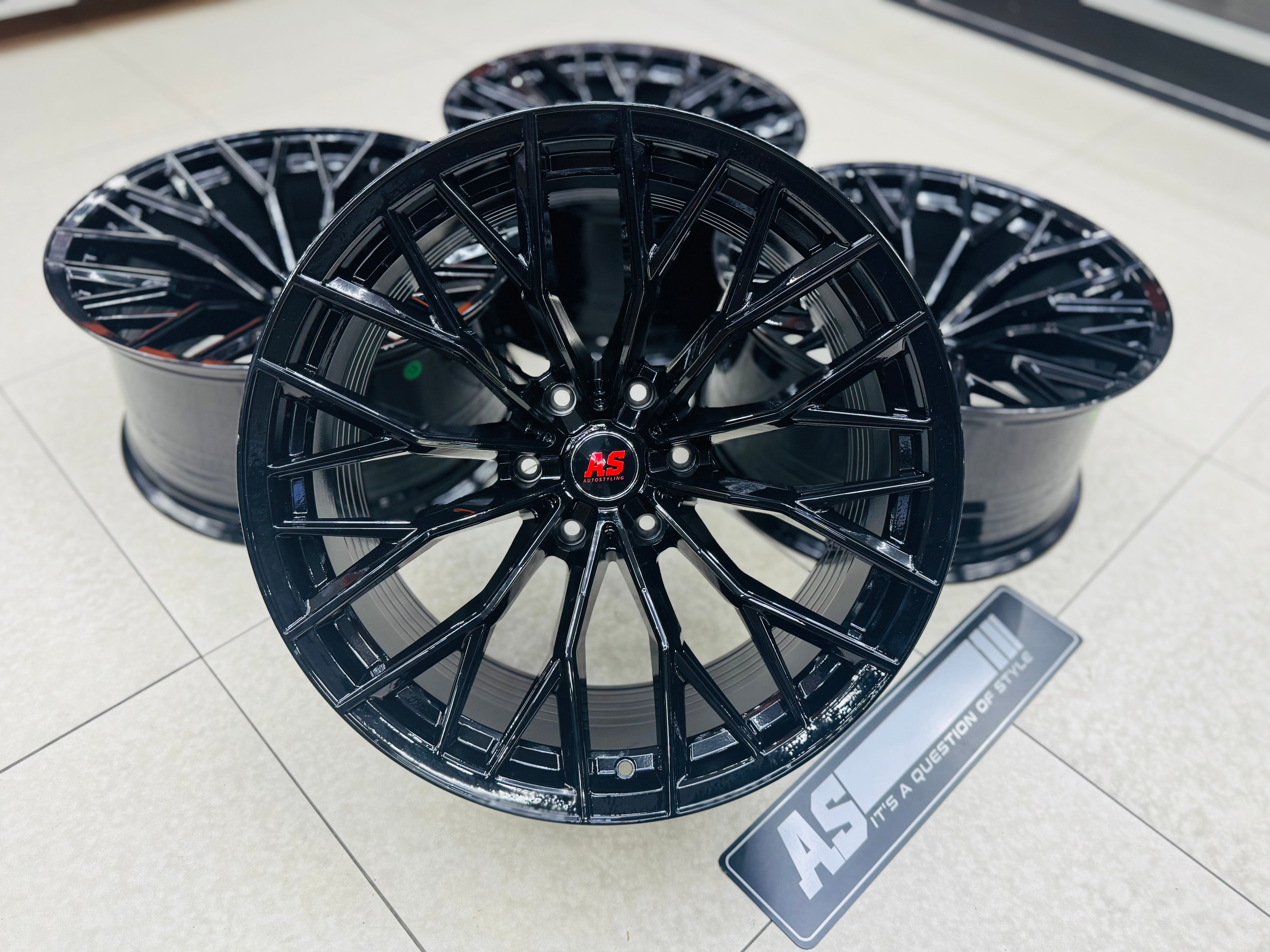 20” CONCAVO 06 GLOSS BLACK  BAKKIE RIMS 6/139 PCD