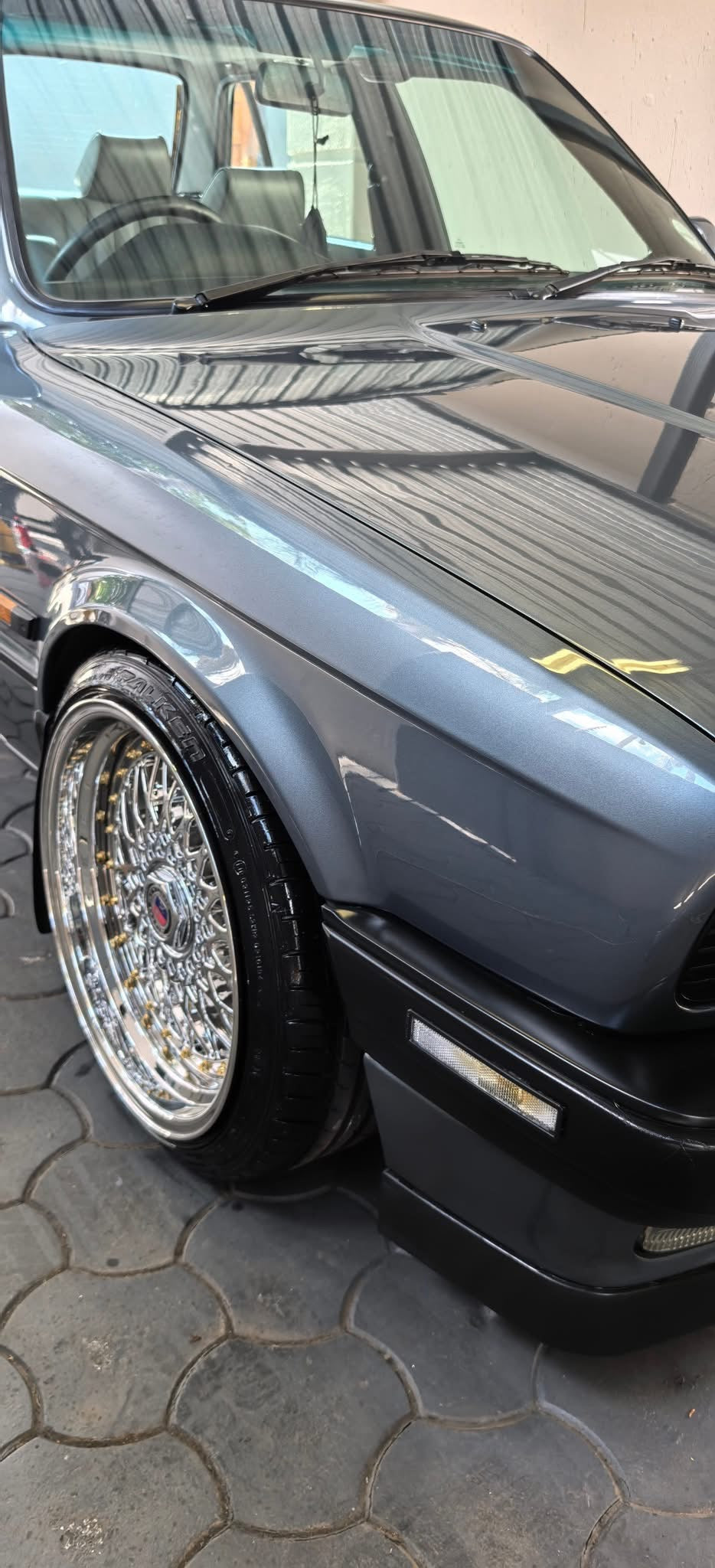 17” AS® Mesh chrome 4x100 & 5x100 10j rear GOLD STUDS