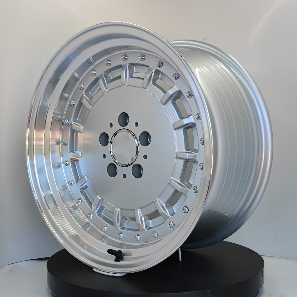 17” AS- BENZ CAPS 5/112  SILVER RIMS