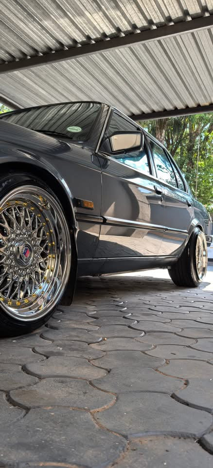 17” AS® Mesh chrome 4x100 & 5x100 10j rear GOLD STUDS