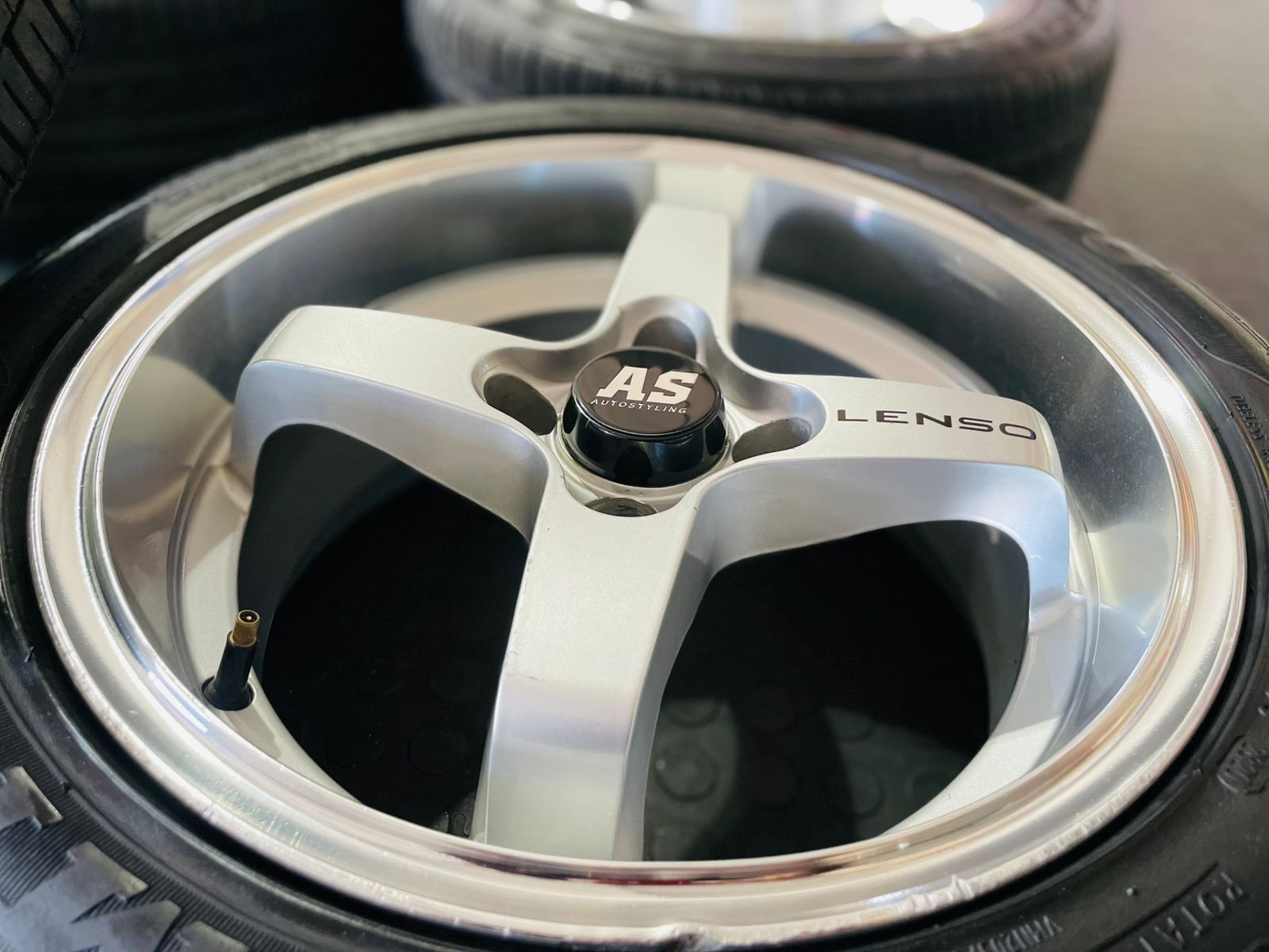 15” ORIGINAL LENSO MAGLIGHTS 4/100 PRE OWNED / USED RIMS - Autostyling Klerksdorp