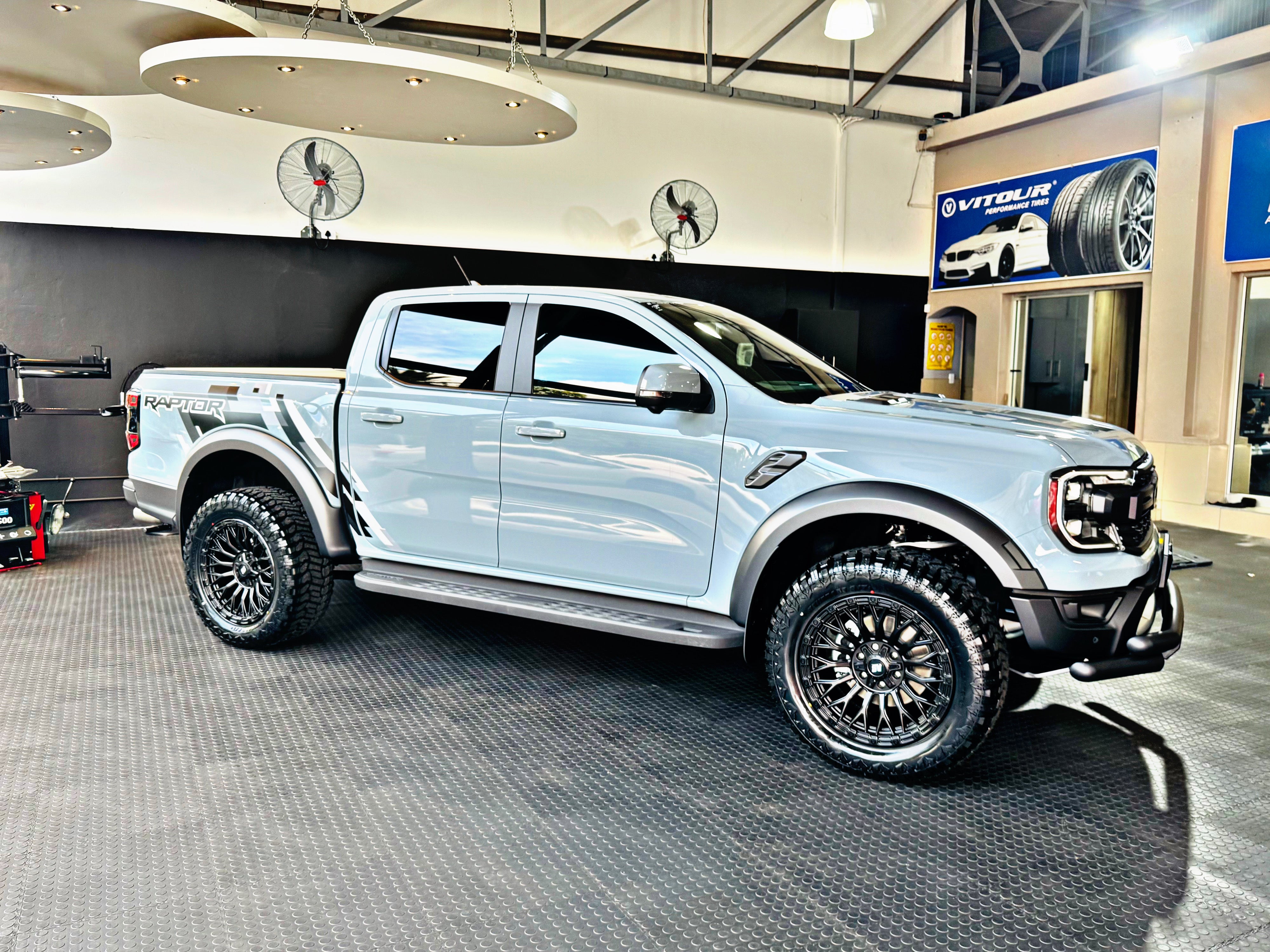 20” 33x12.5 RADAR RENEGADE RT+ TYRE