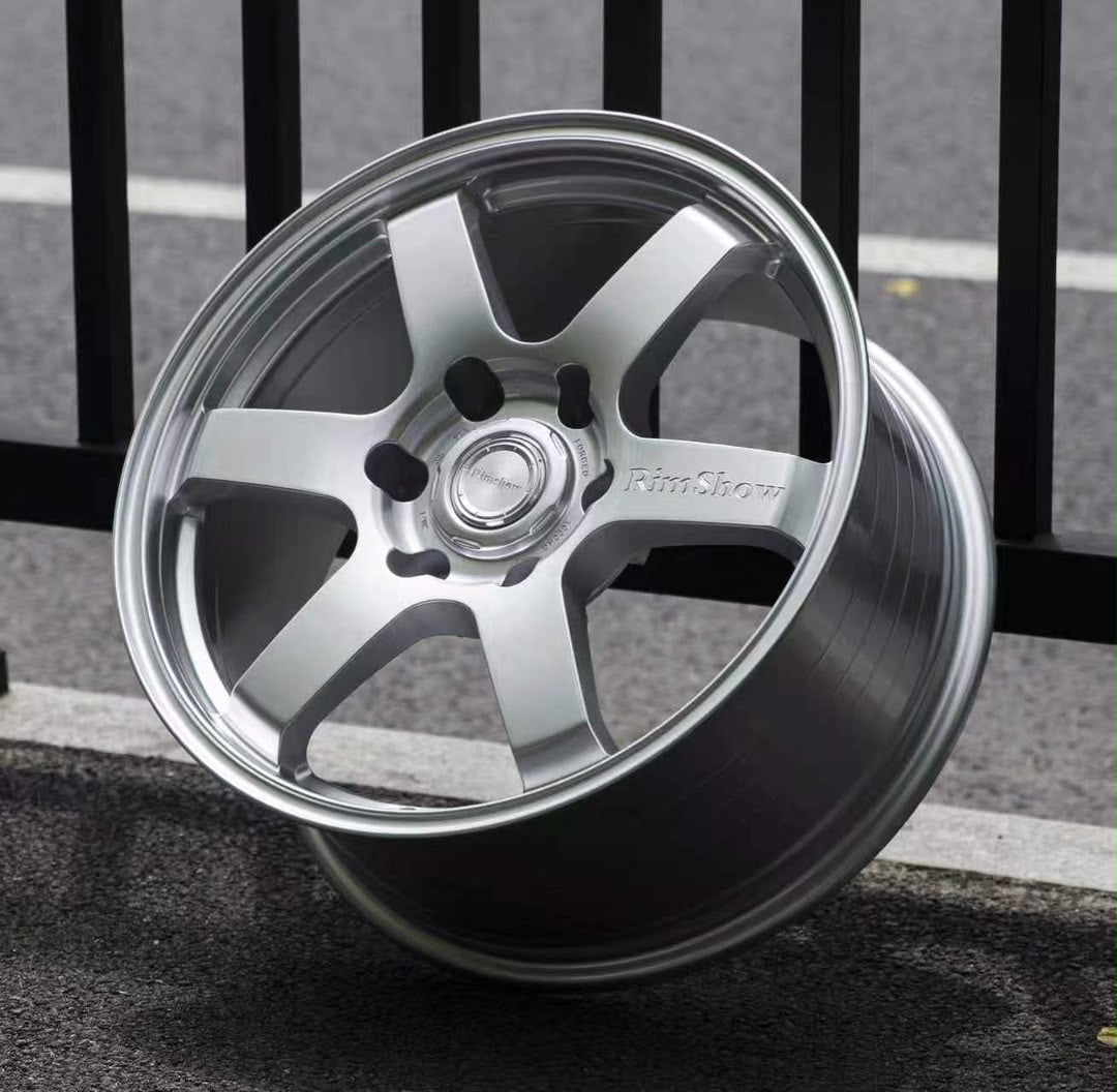 18” RS53 5x114 PCD flowformed wheels