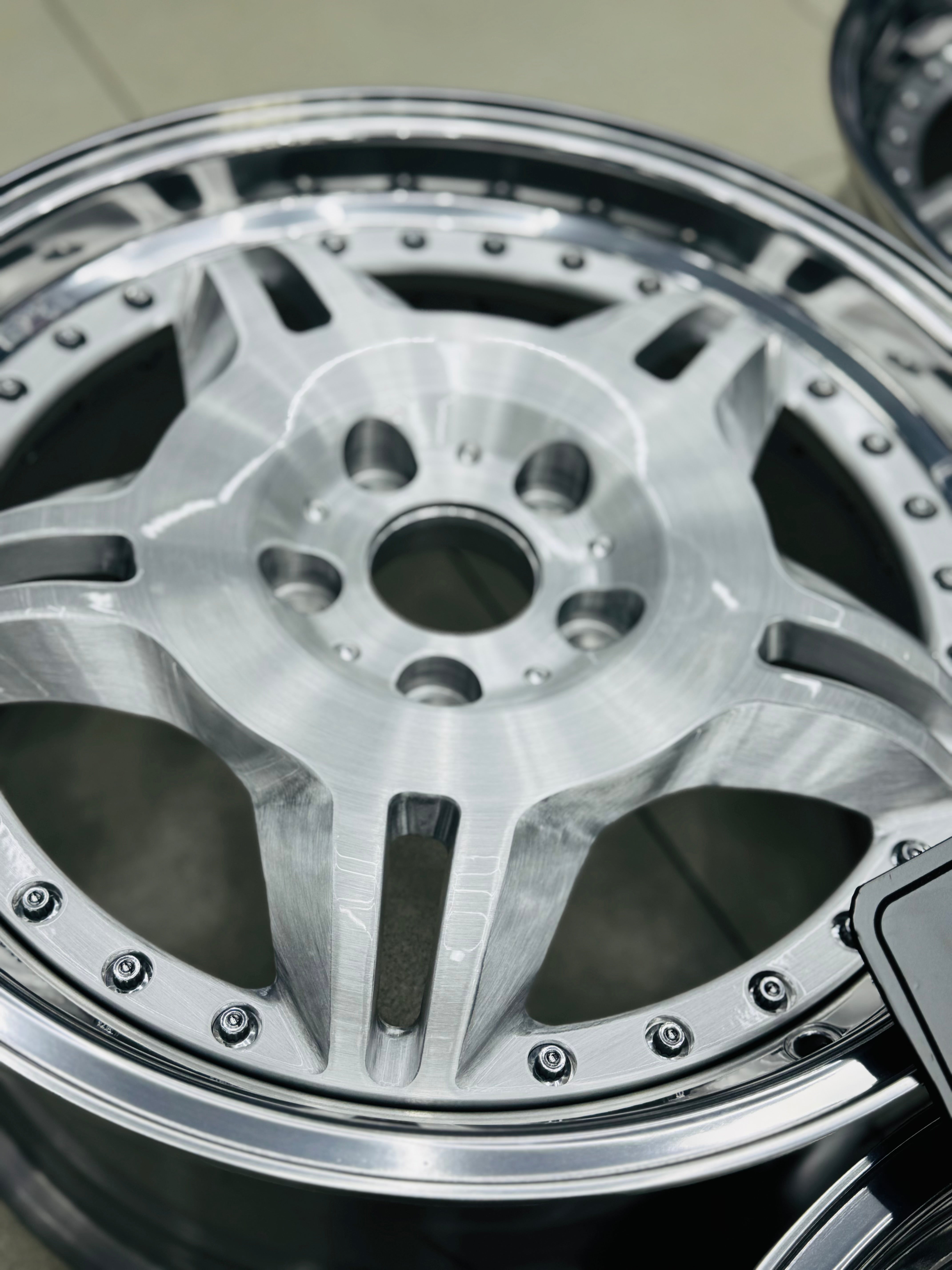 18 ” E36 M3 MOTORSPORT GERMAN SPEC FORGED2PCE SPLIT  RIMS SILVER NARROW WIDES WITH HIGH POLISH MIRROR LIPS