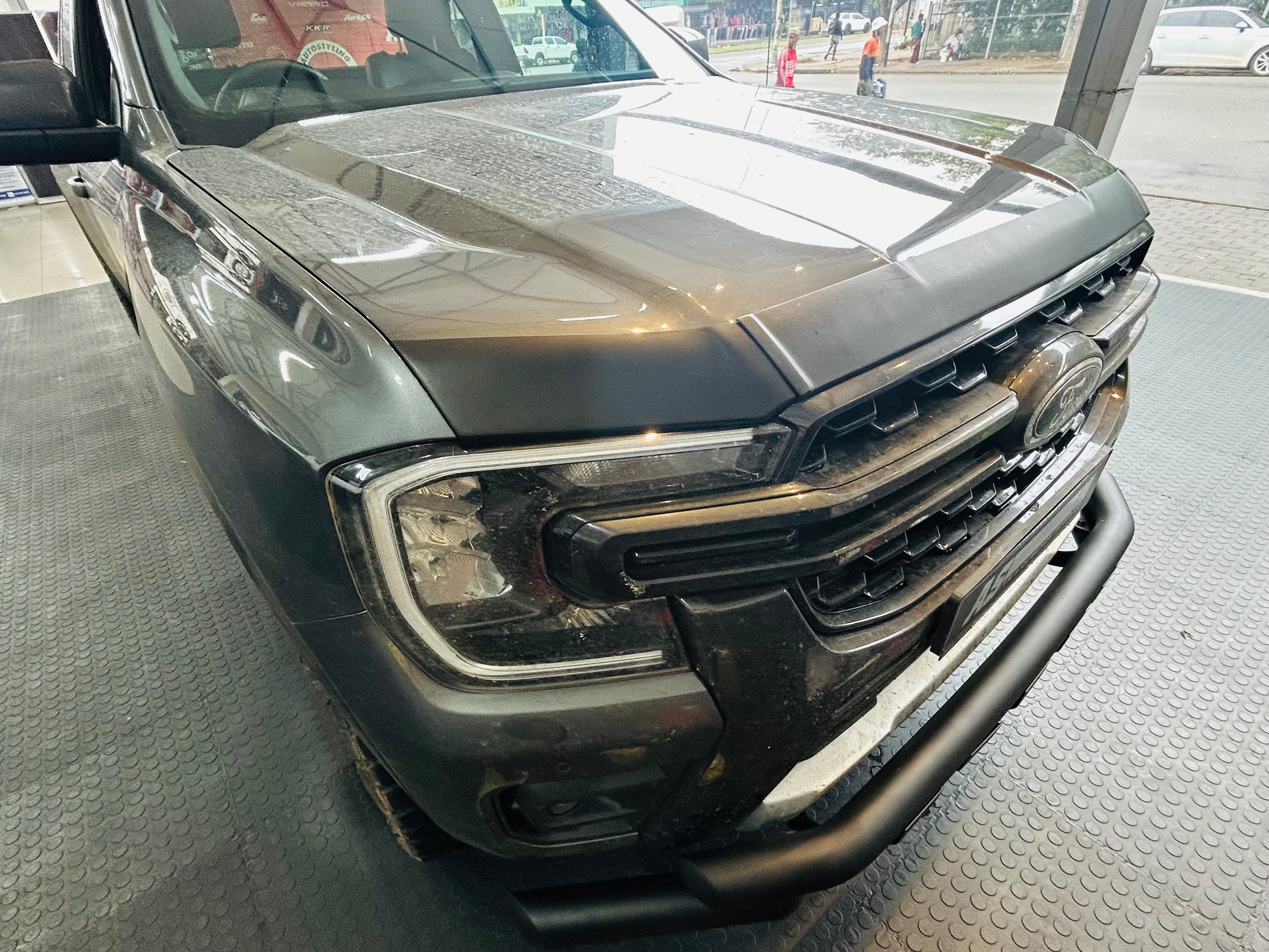 Bonnet guard Ford Ranger next gen stick on Matt black
