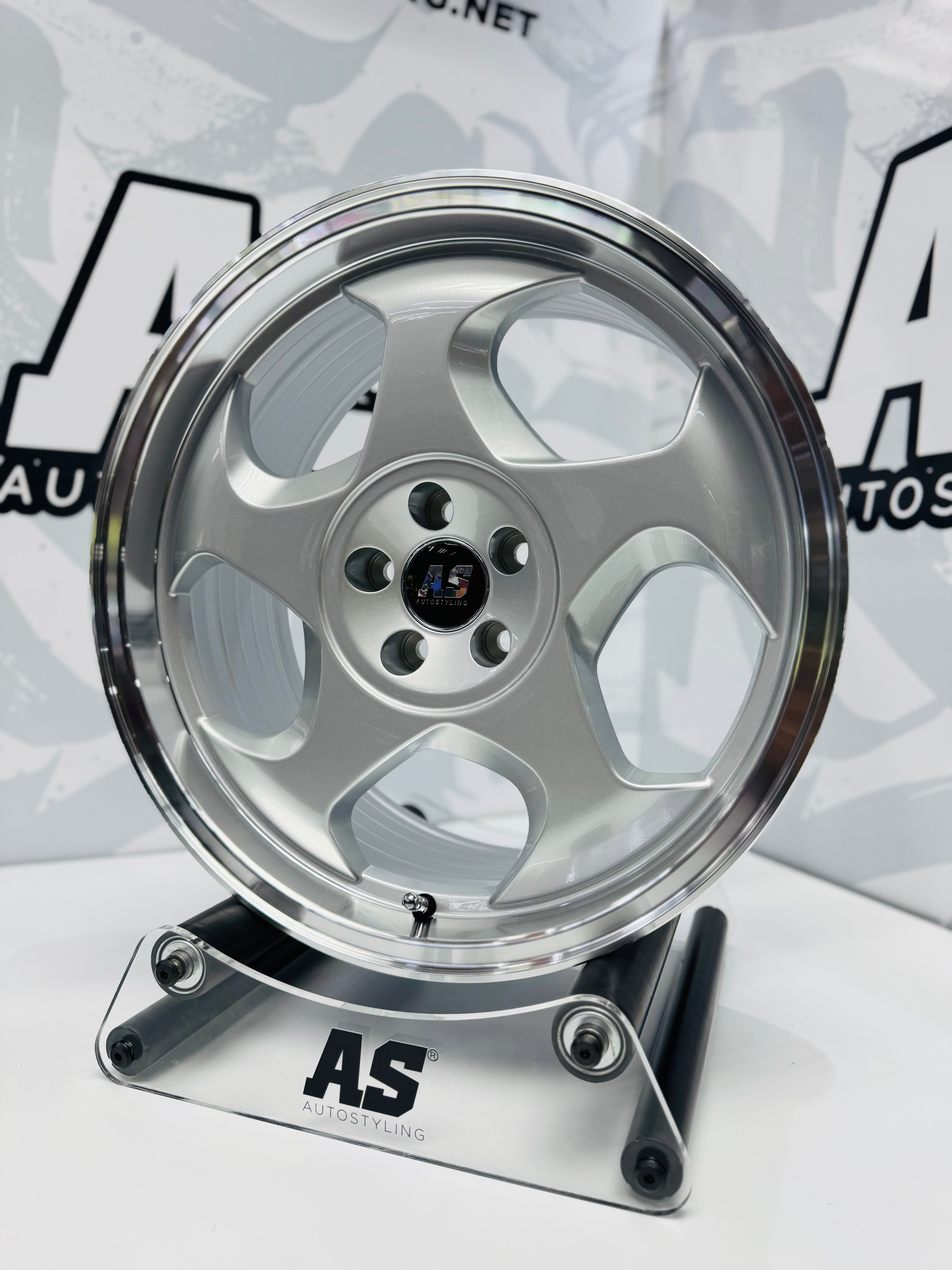 17” AS- THROWING STARS  5/100 SILVER RIMS