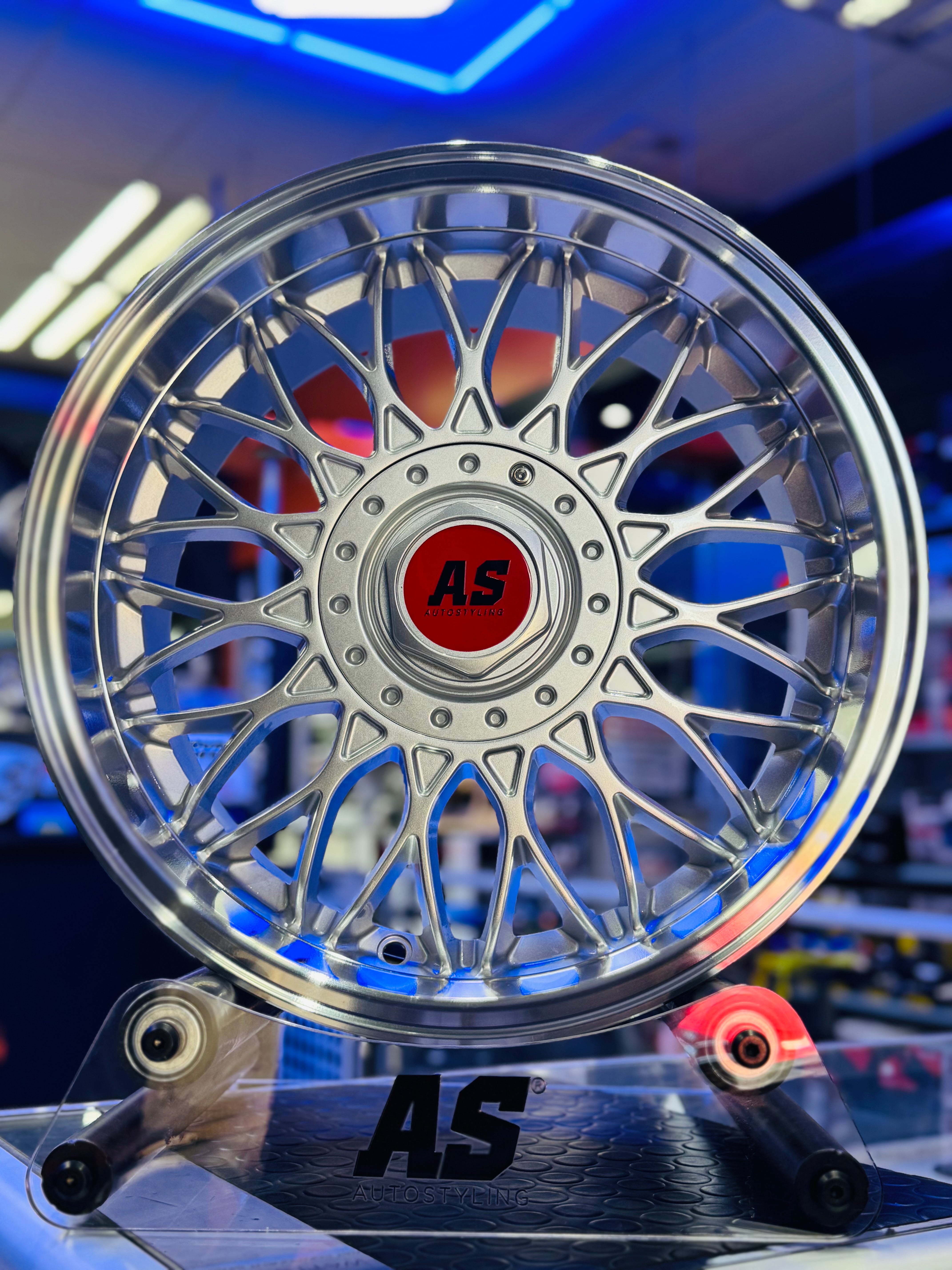 16” AS-VURA MESH / JETTA VR6 click on description for specs - Autostyling Klerksdorp