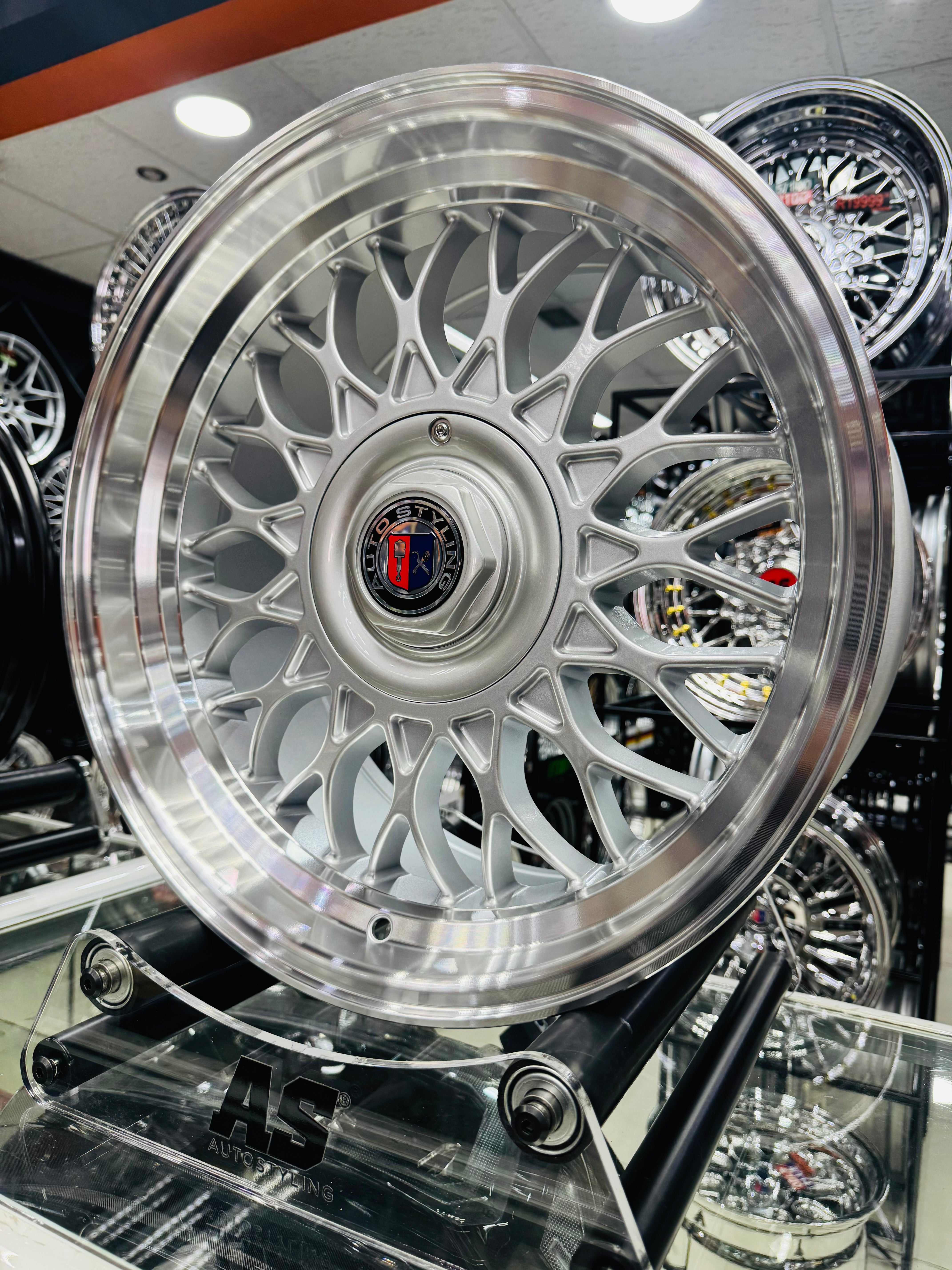 17” VURA 5x112 & 5x120 pcd wheels