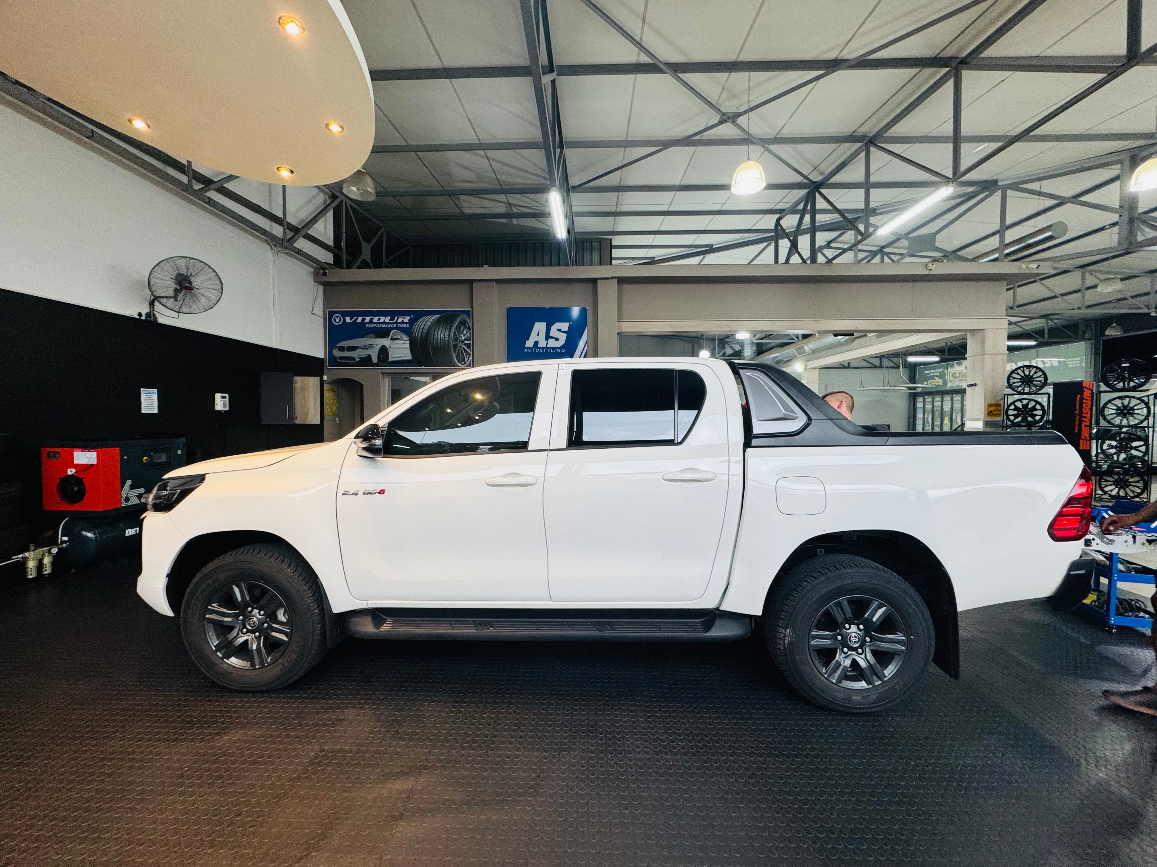 Toyota hilux 2016 -2021 OEM Style Sports Roll Bar