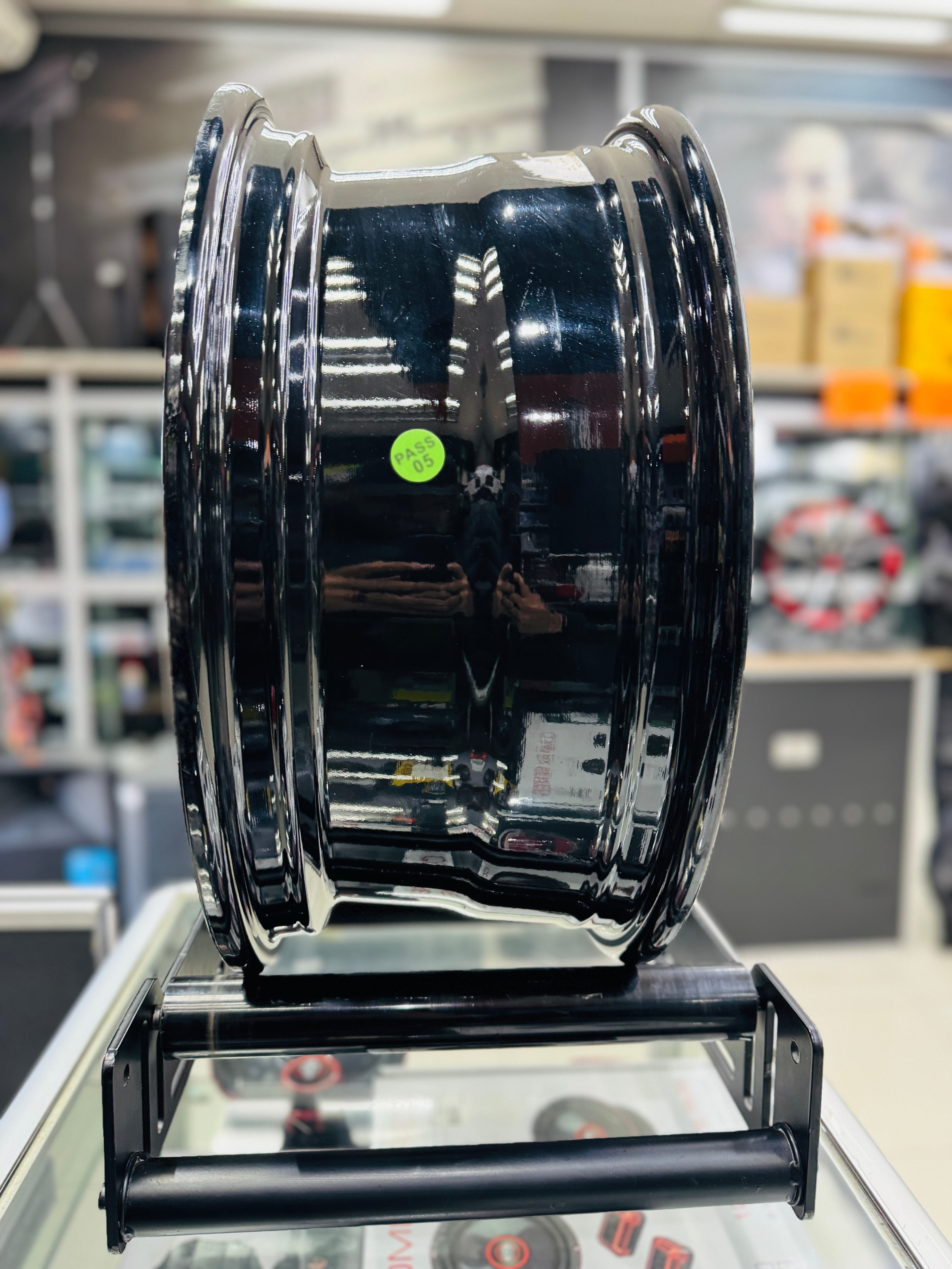 17 oz racing 5/100 spare wheel/ loose wheel  only 1 available