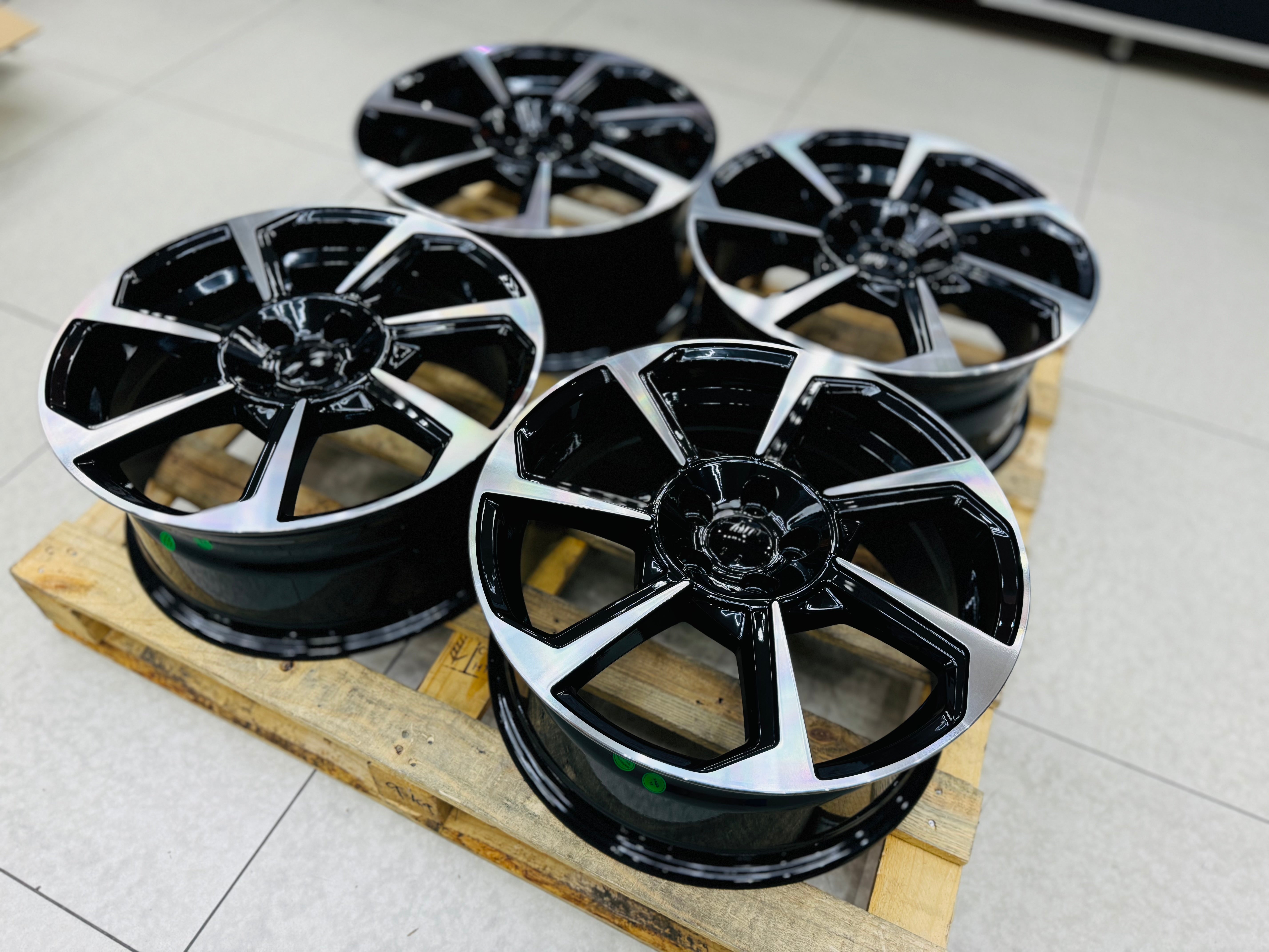 18” AUDI  TTRS   5/112