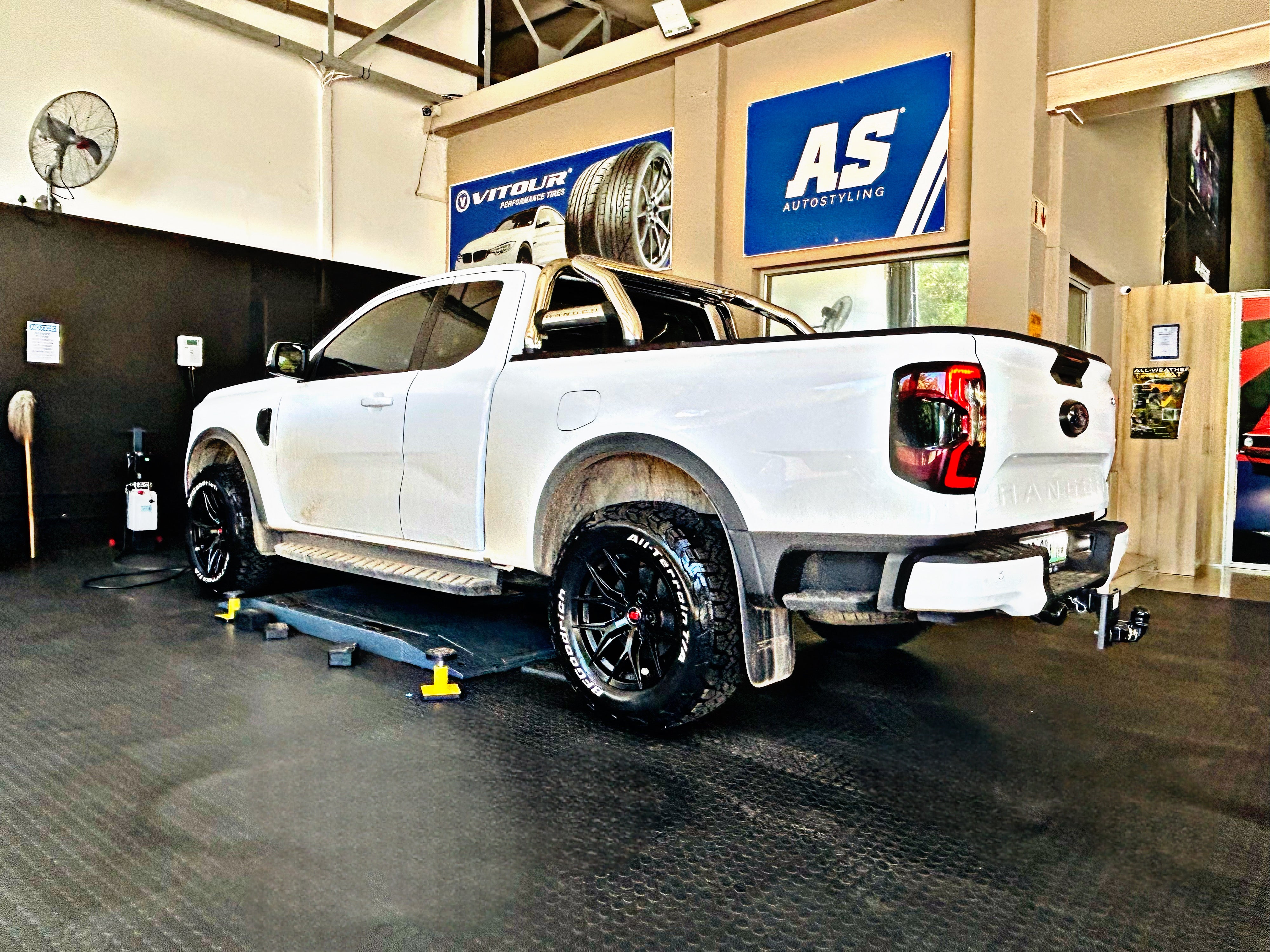 18” TWCS BAKKIE RIMS 6/139 PCD
