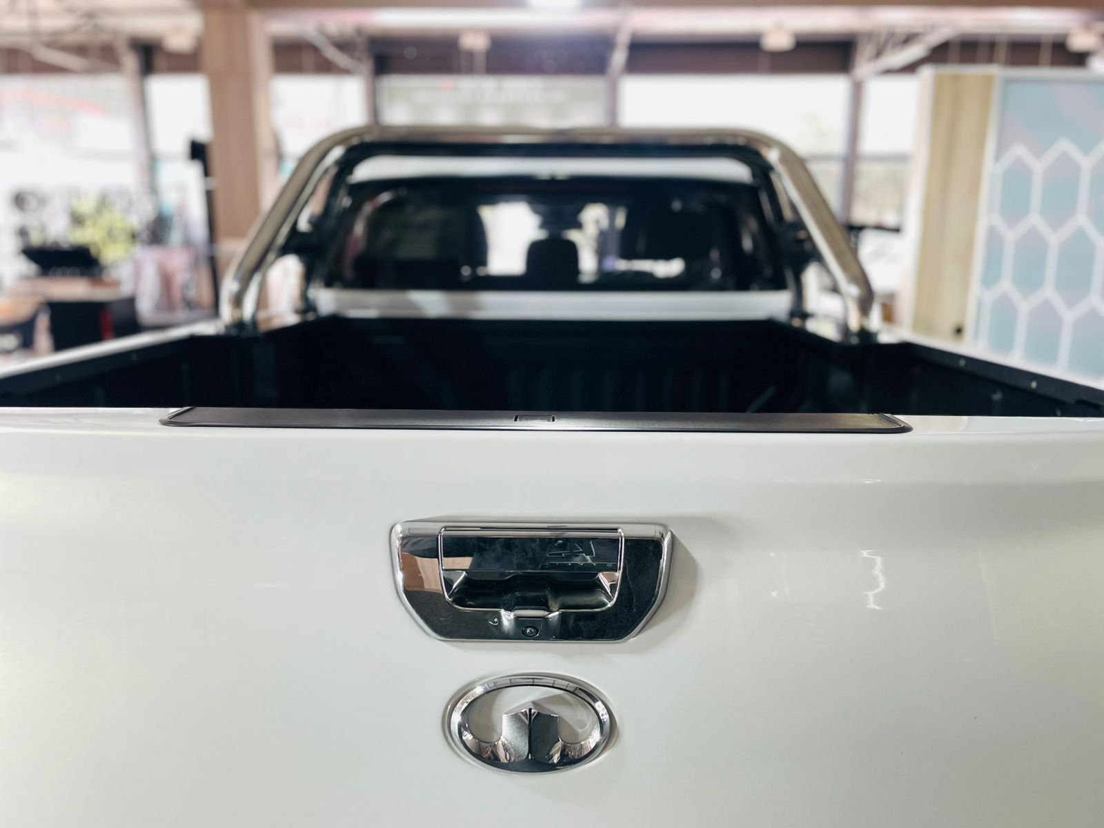 GWM P SERIES  ROLL BAR CHROME