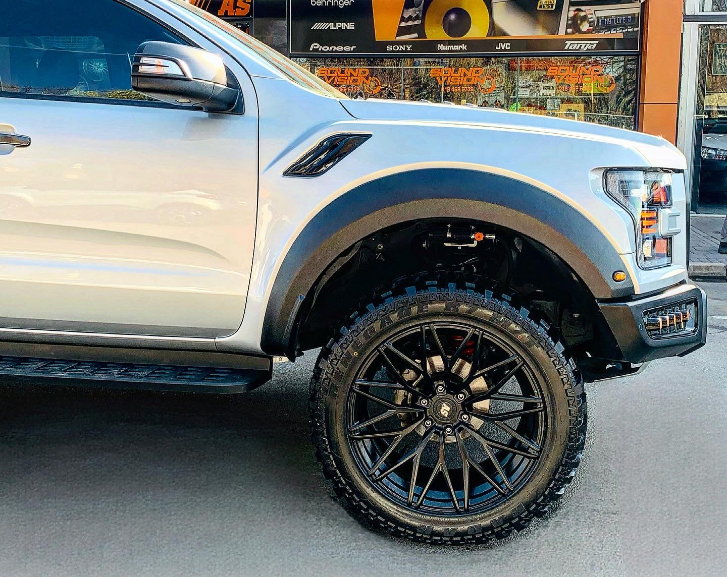 FORD RANGER T6 /T7 to F150 RAPTOR