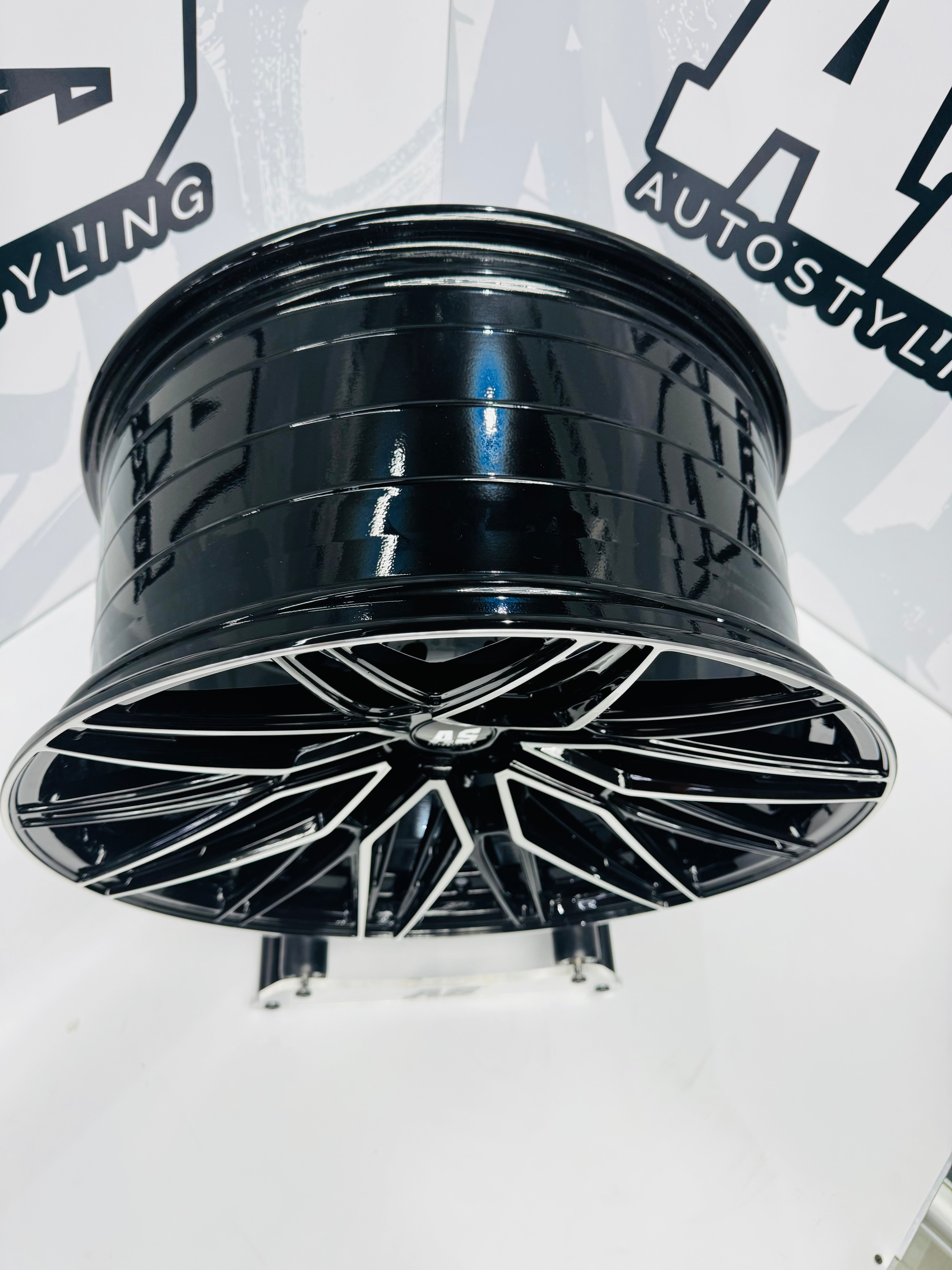 20” CONCAVO SERIES 876  BLACK MACHINE FACE   BAKKIE RIMS 6/139 PCD