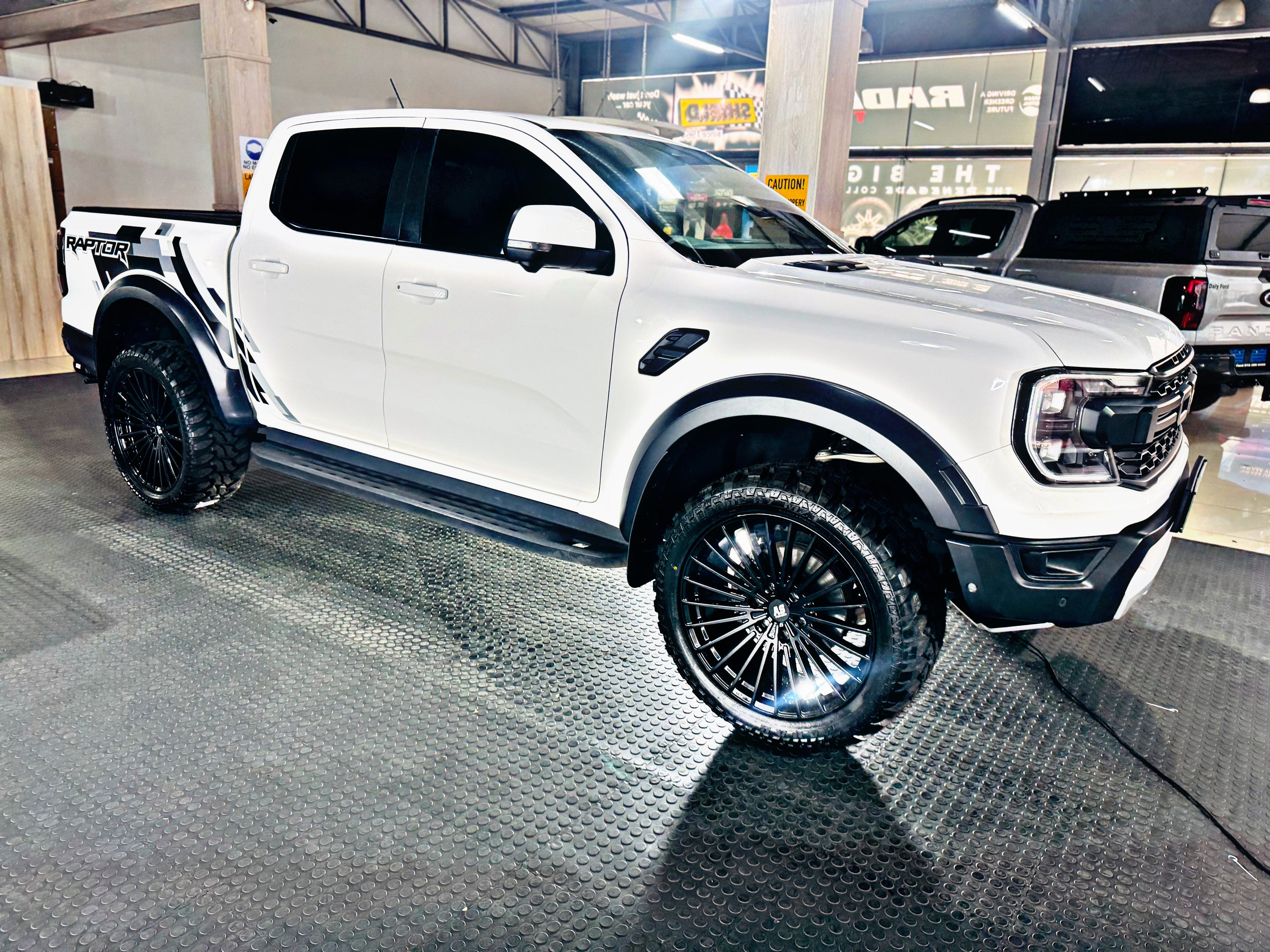 22 ” AS FULLY FORGED 008 RANGER RIMS 6/139 PCD DUAL BLACK