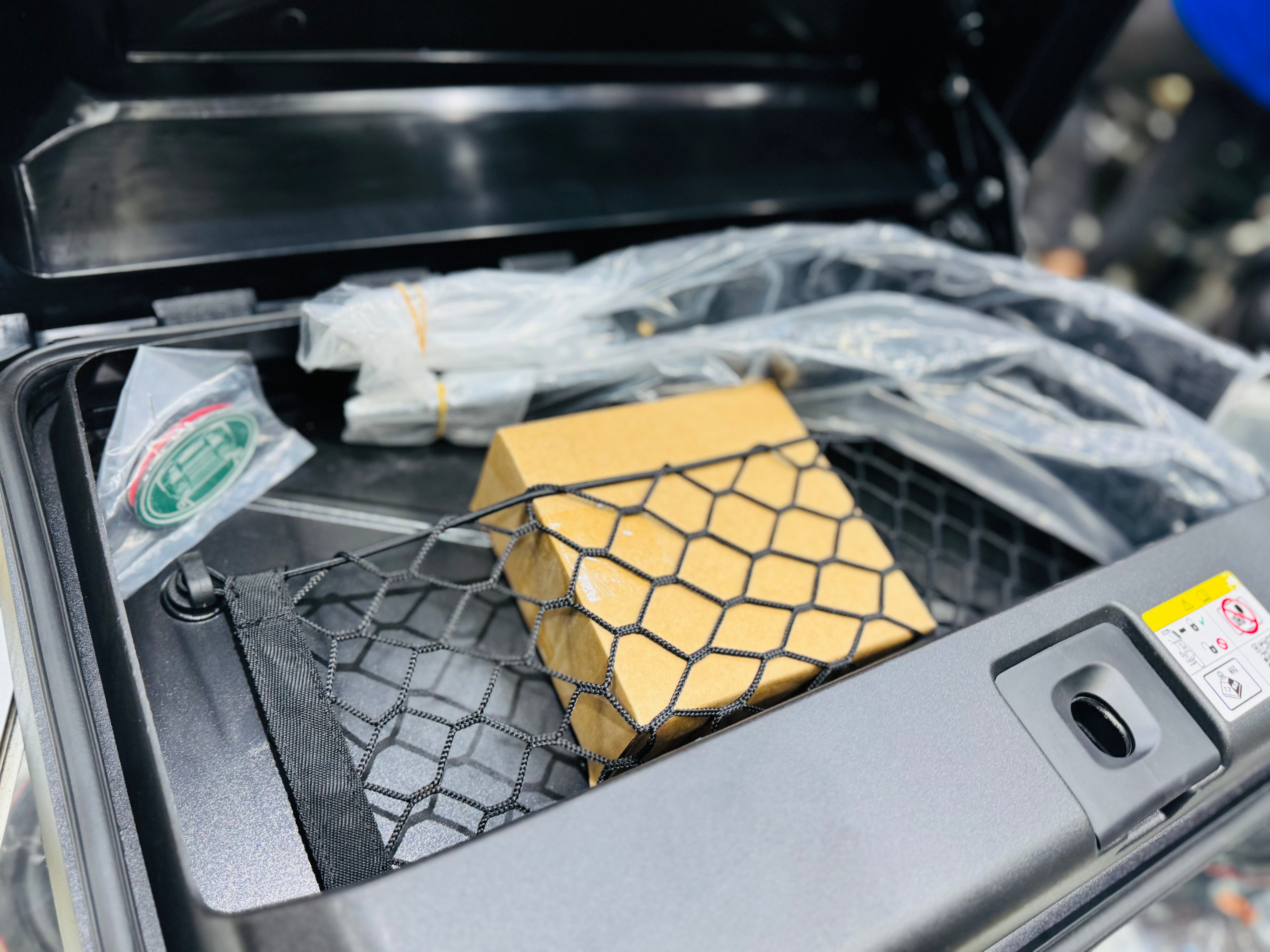 LANDROVER DEFENDER 110  SIDE CARRIER  SILVER - Autostyling Klerksdorp