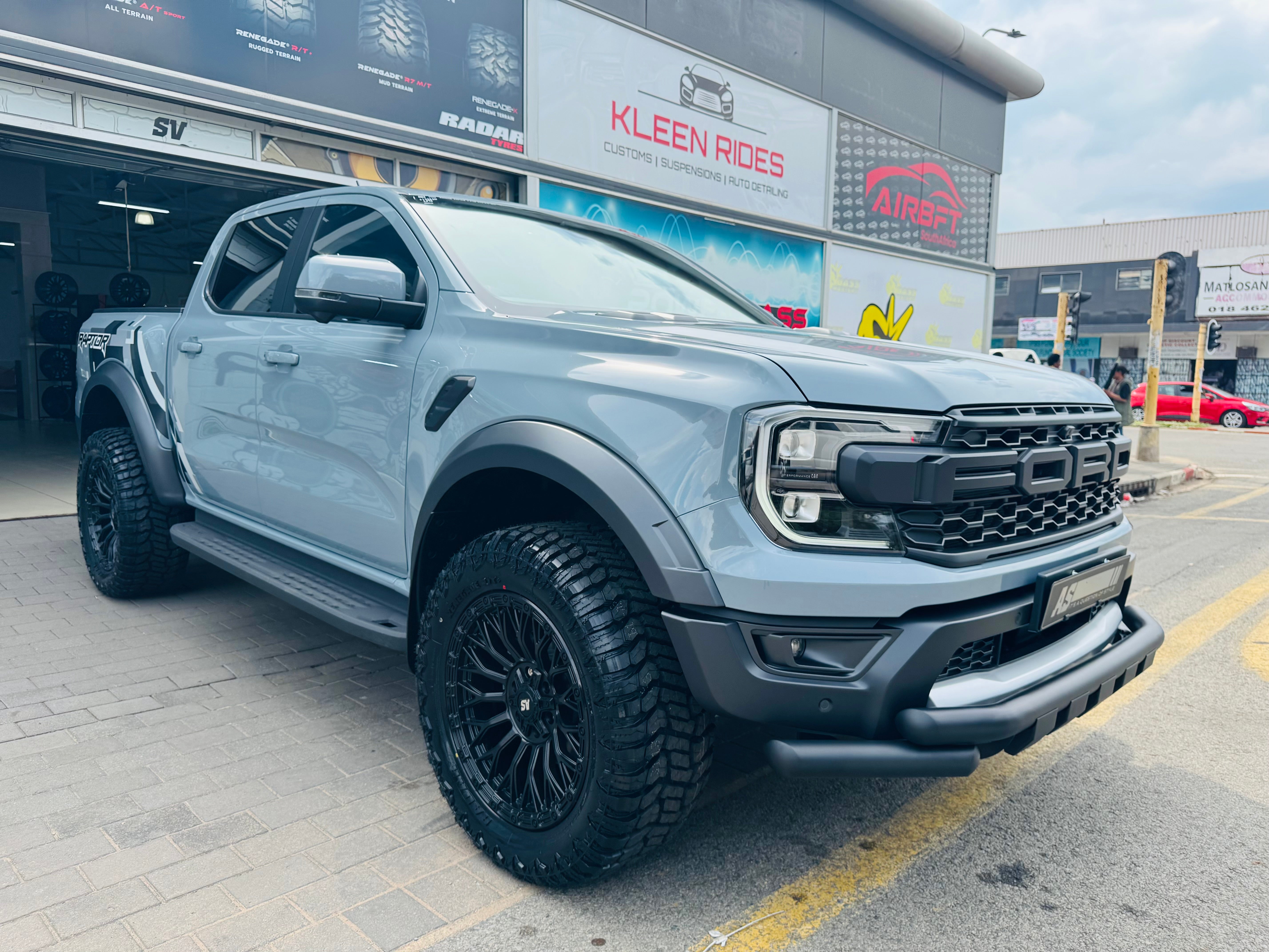 FORD RANGER/ EVEREST  NEXT GEN 2023 BUMPER GUARD / NUDGE BAR / STYLING BAR 3 PIECE BLACK FITS ALL NEW GENERATION FORD RANGERS