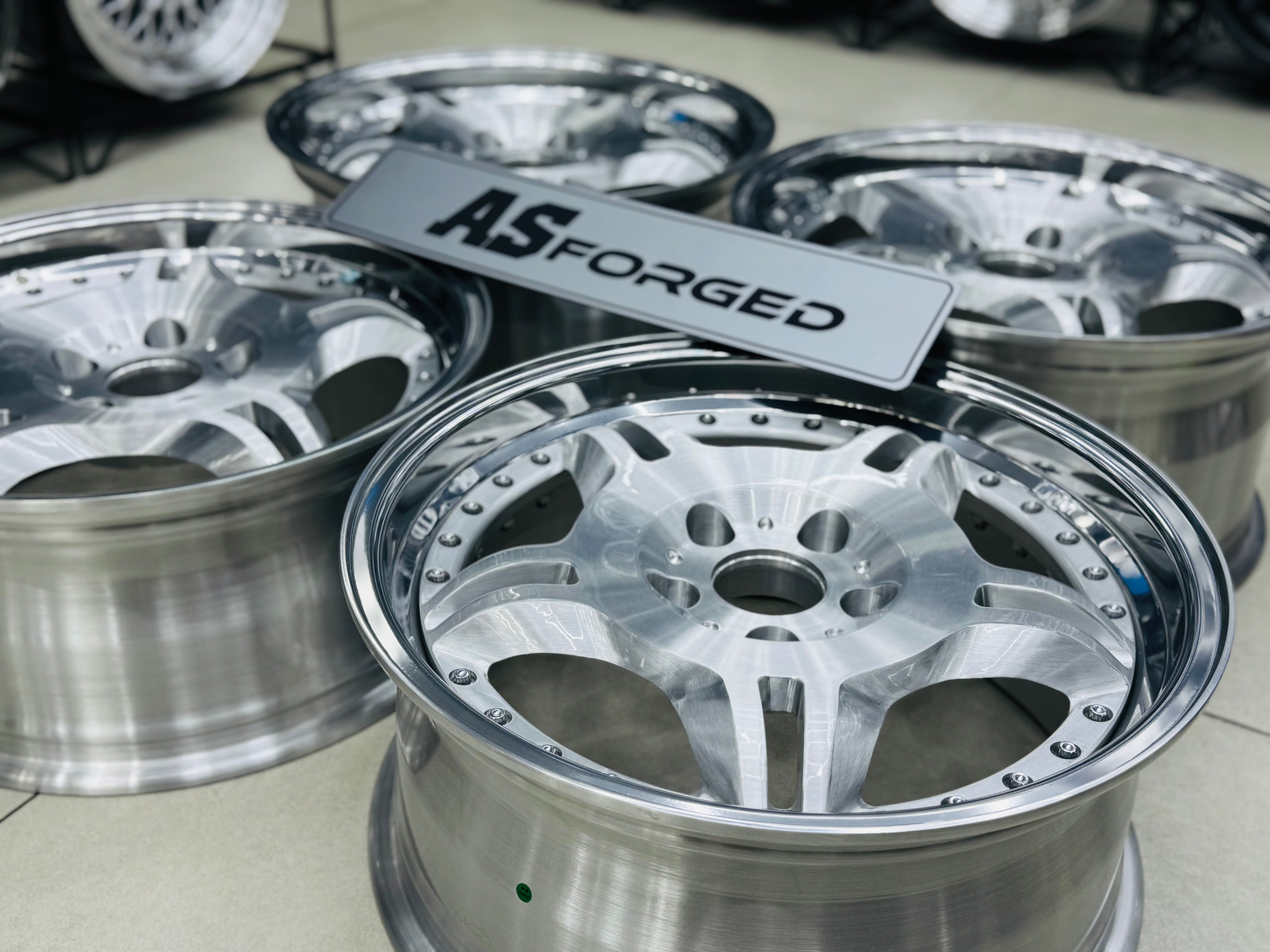 18 ” E36 M3 MOTORSPORT GERMAN SPEC FORGED2PCE SPLIT  RIMS SILVER NARROW WIDES WITH HIGH POLISH MIRROR LIPS