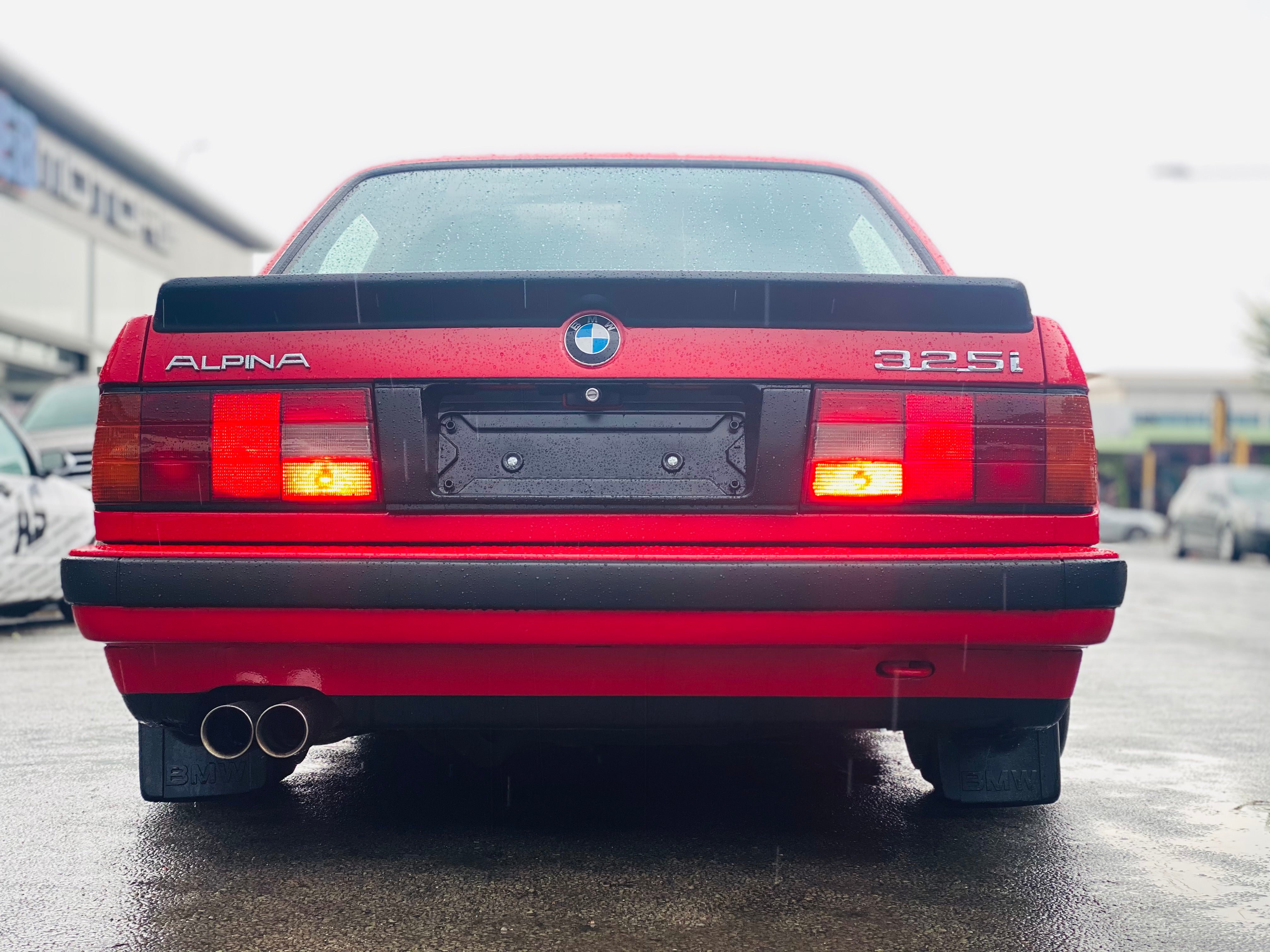 BMW E30 BOX / GUSHESH OEM LOOK TAILIGHTS