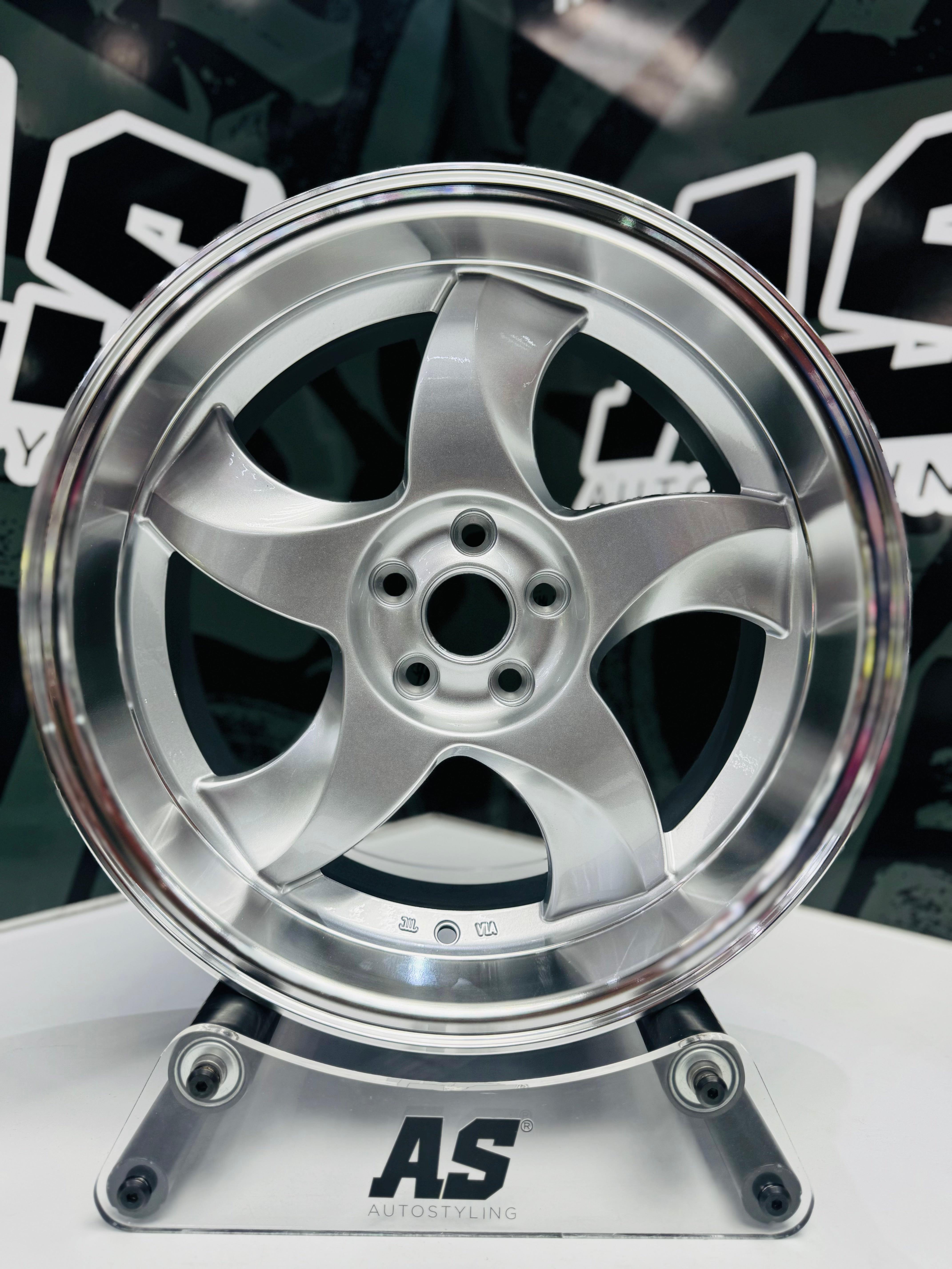 17” AS-RXI BLADES DISHED SILVER - Autostyling Klerksdorp