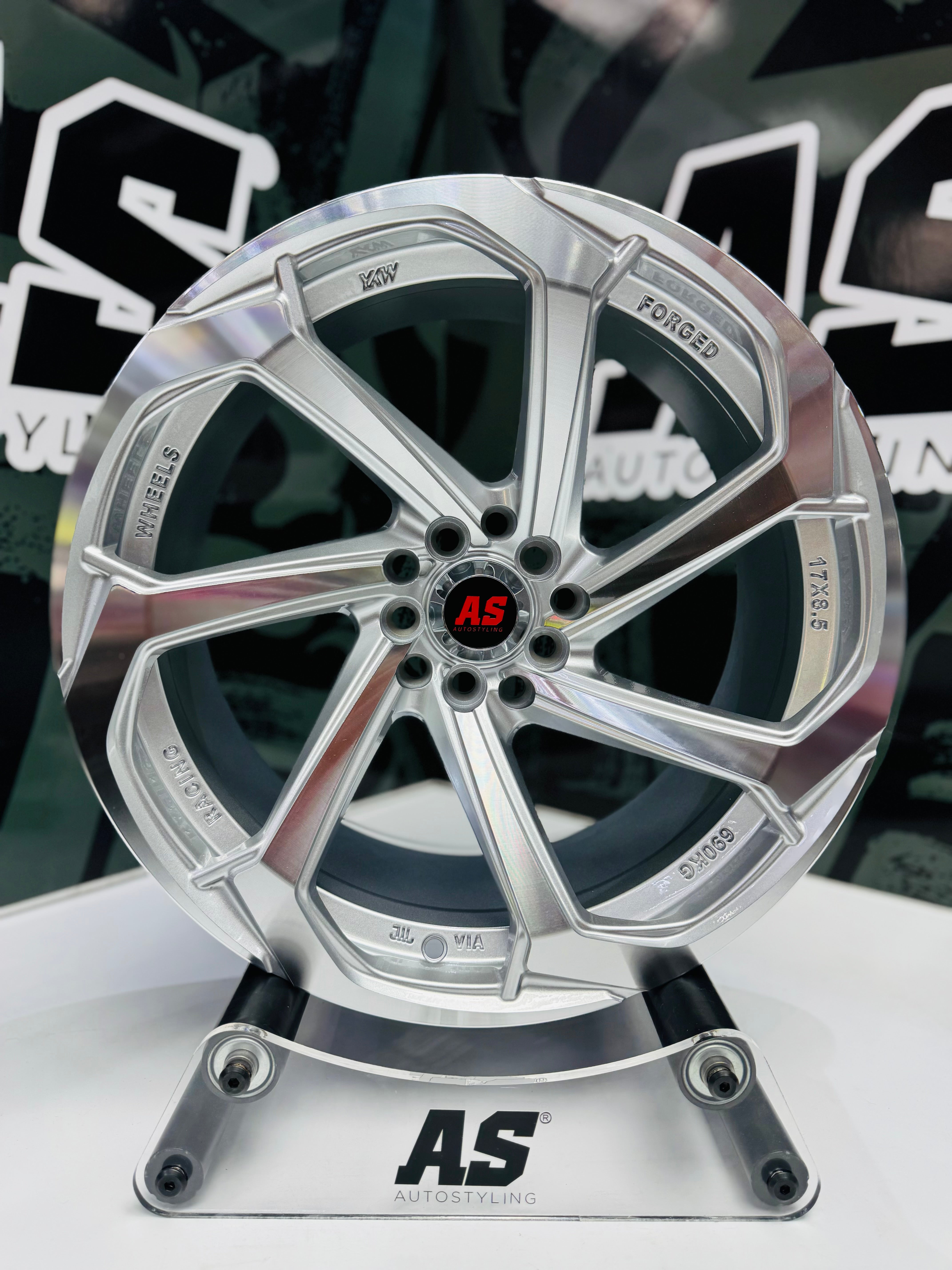 17” YKW 7038 4x100 or 4x114 & 5x100 or 5x114 rims - Autostyling Klerksdorp
