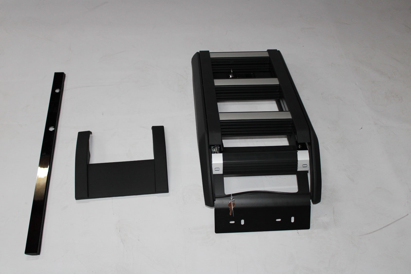 LANDROVER DEFENDER 110  ROOF SIDE LADDER