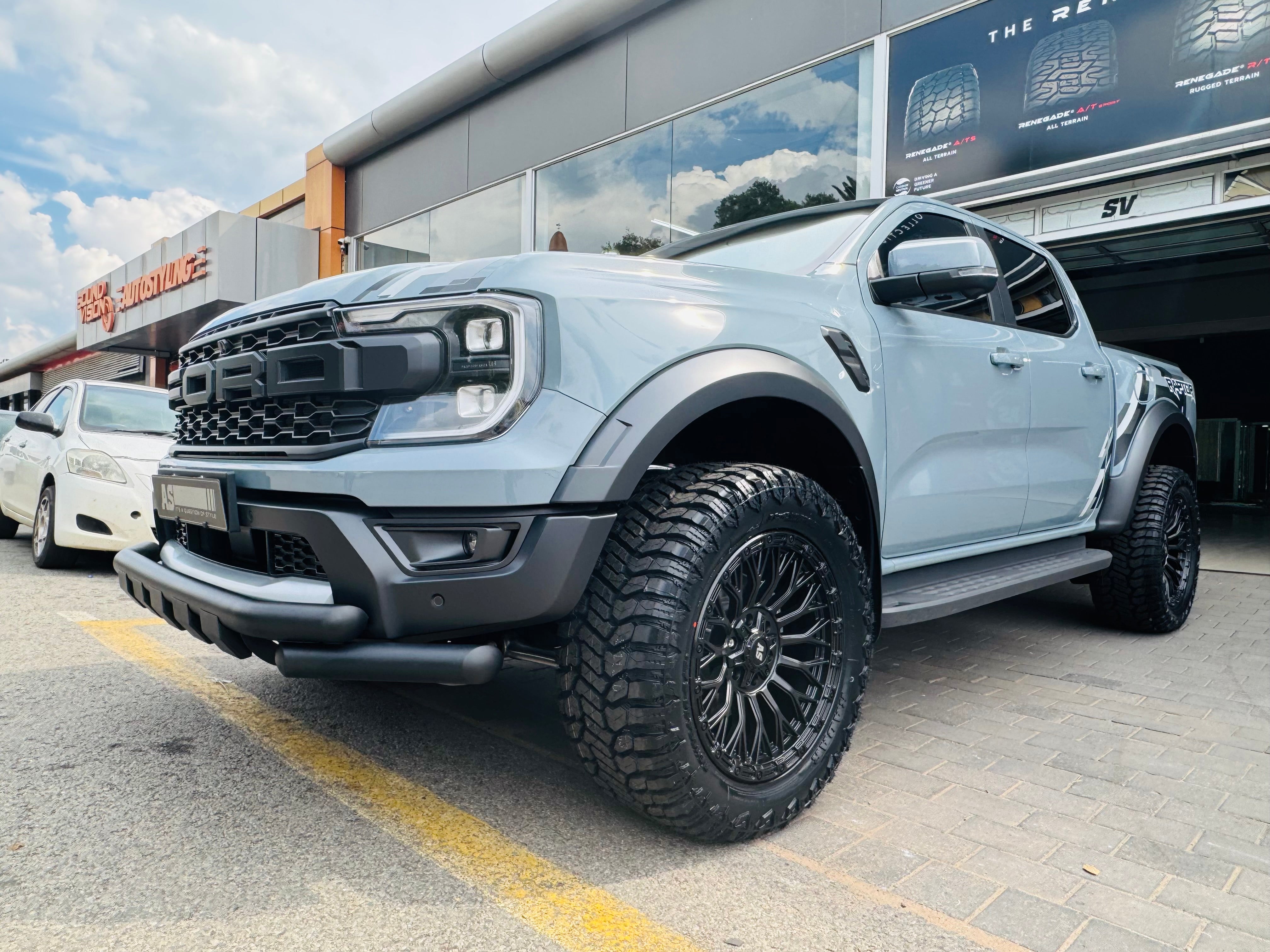 FORD RANGER/ EVEREST  NEXT GEN 2023 BUMPER GUARD / NUDGE BAR / STYLING BAR 3 PIECE BLACK FITS ALL NEW GENERATION FORD RANGERS