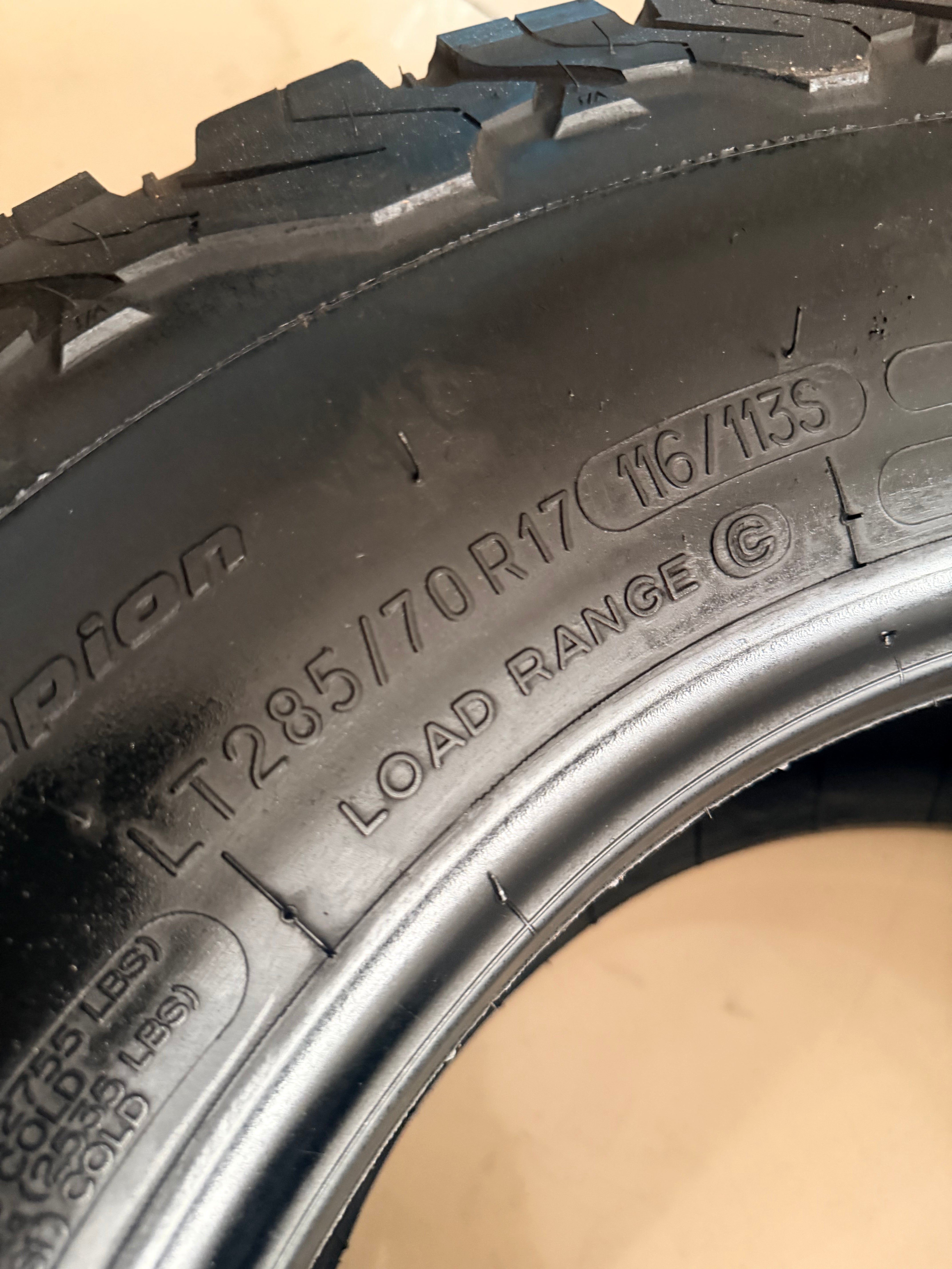 285/70/17  BF GOODRICH KO2 AT TYRES USED 50-60% thread   ( RAPTOR OEM TYRE) SOLD IN A SET OF 4