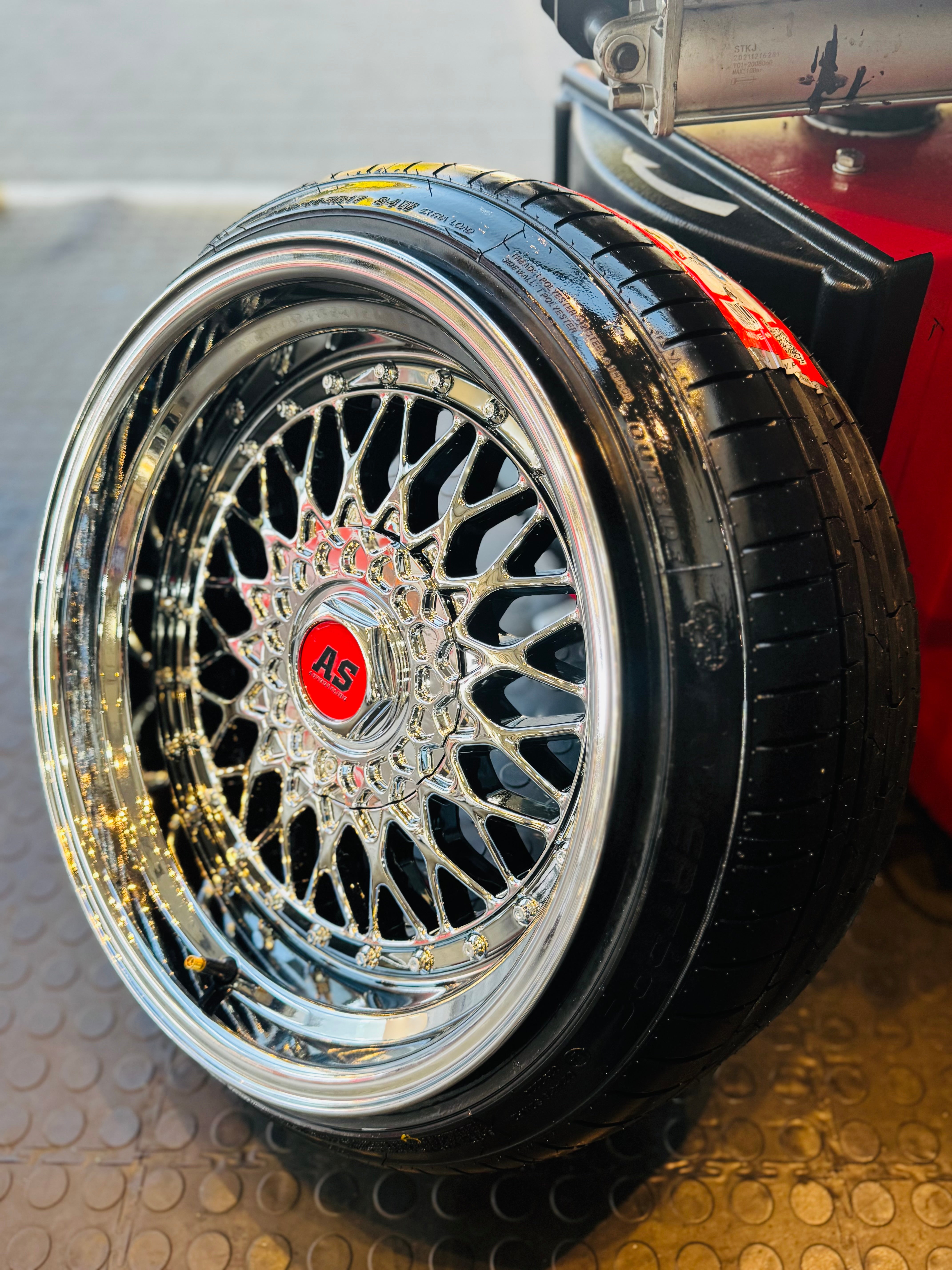 18” AS - 100SPOKE WIRE WHEEL FITS ALL CARS