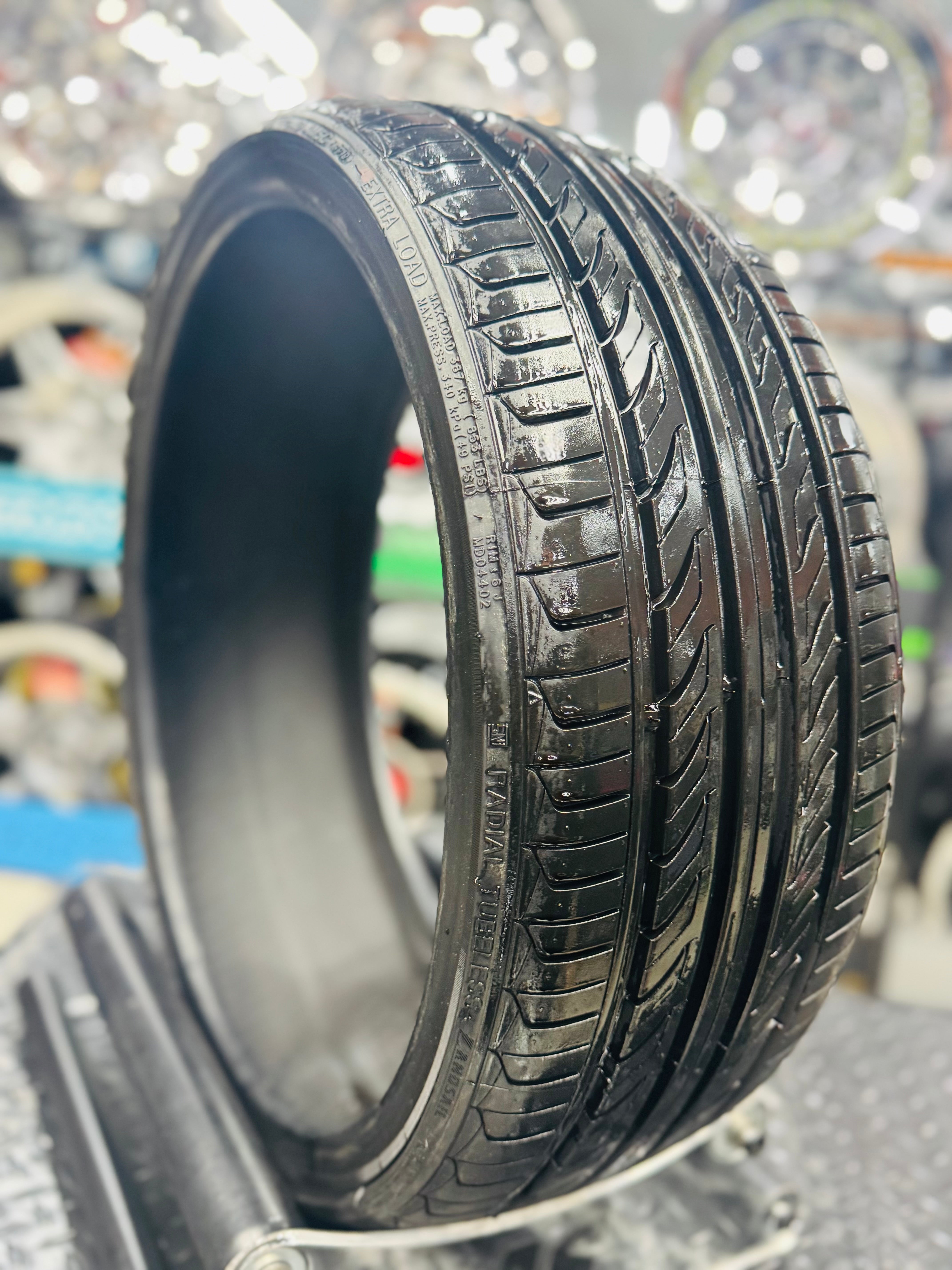 165/35/17 LANDSAIL  TYRE   (USED) 70% TREAD