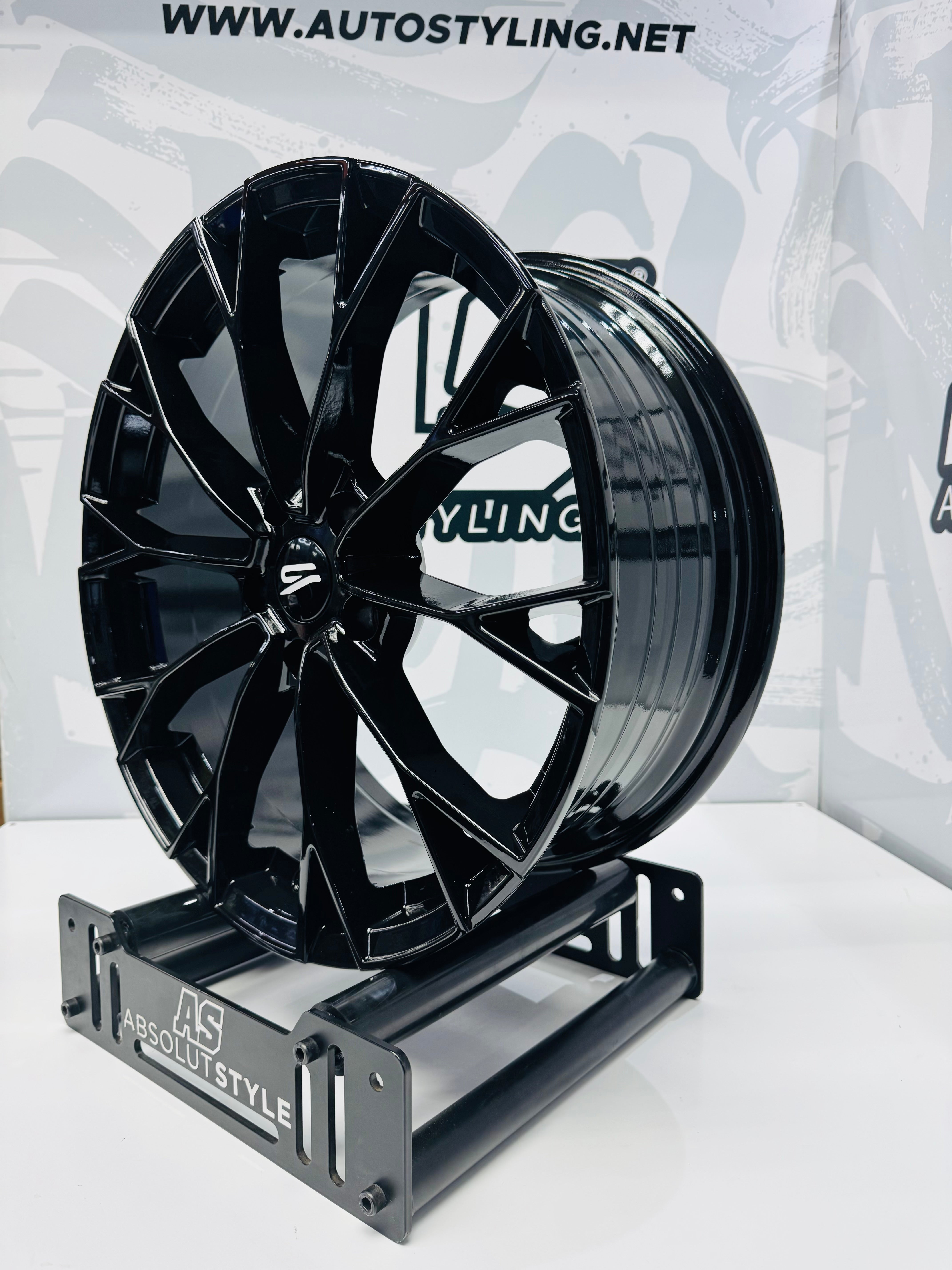 18” MK8.5GTI  5/112 GLOSS  BLACK