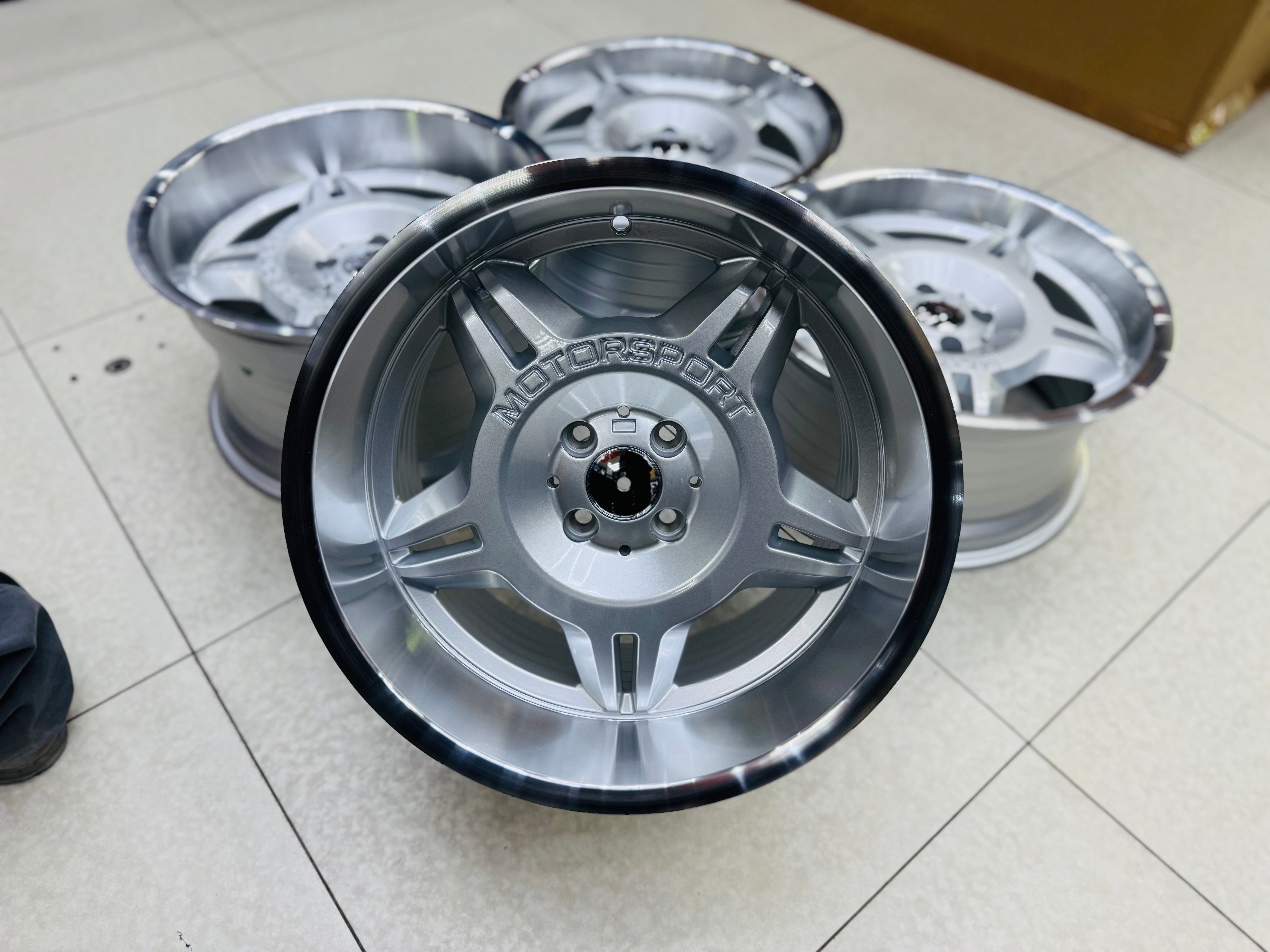 17” AS- GERMAN SPECS 8.5/10j 4/100  SILVER