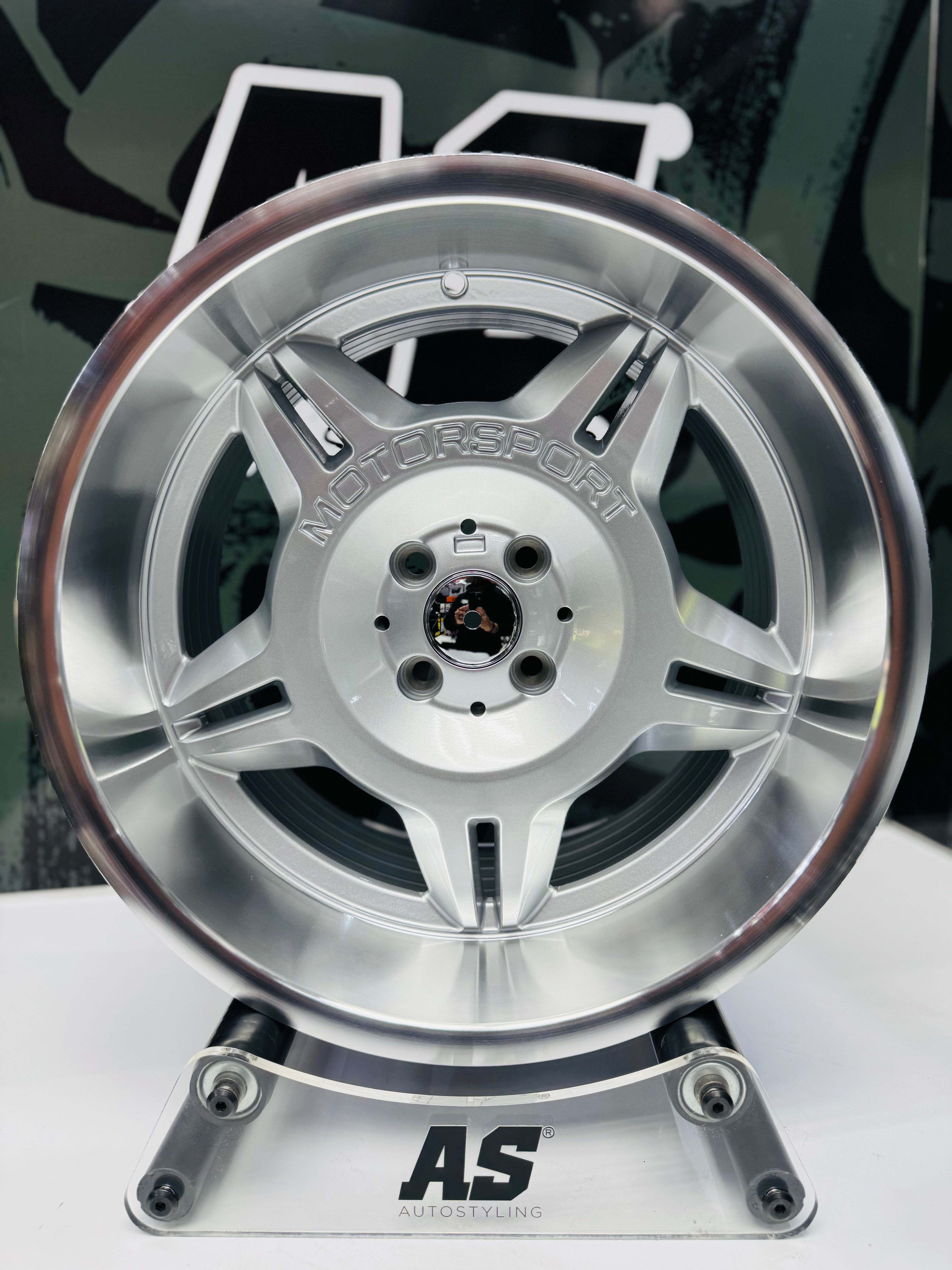 17” AS- GERMAN SPECS 8.5/10j 4/100  SILVER