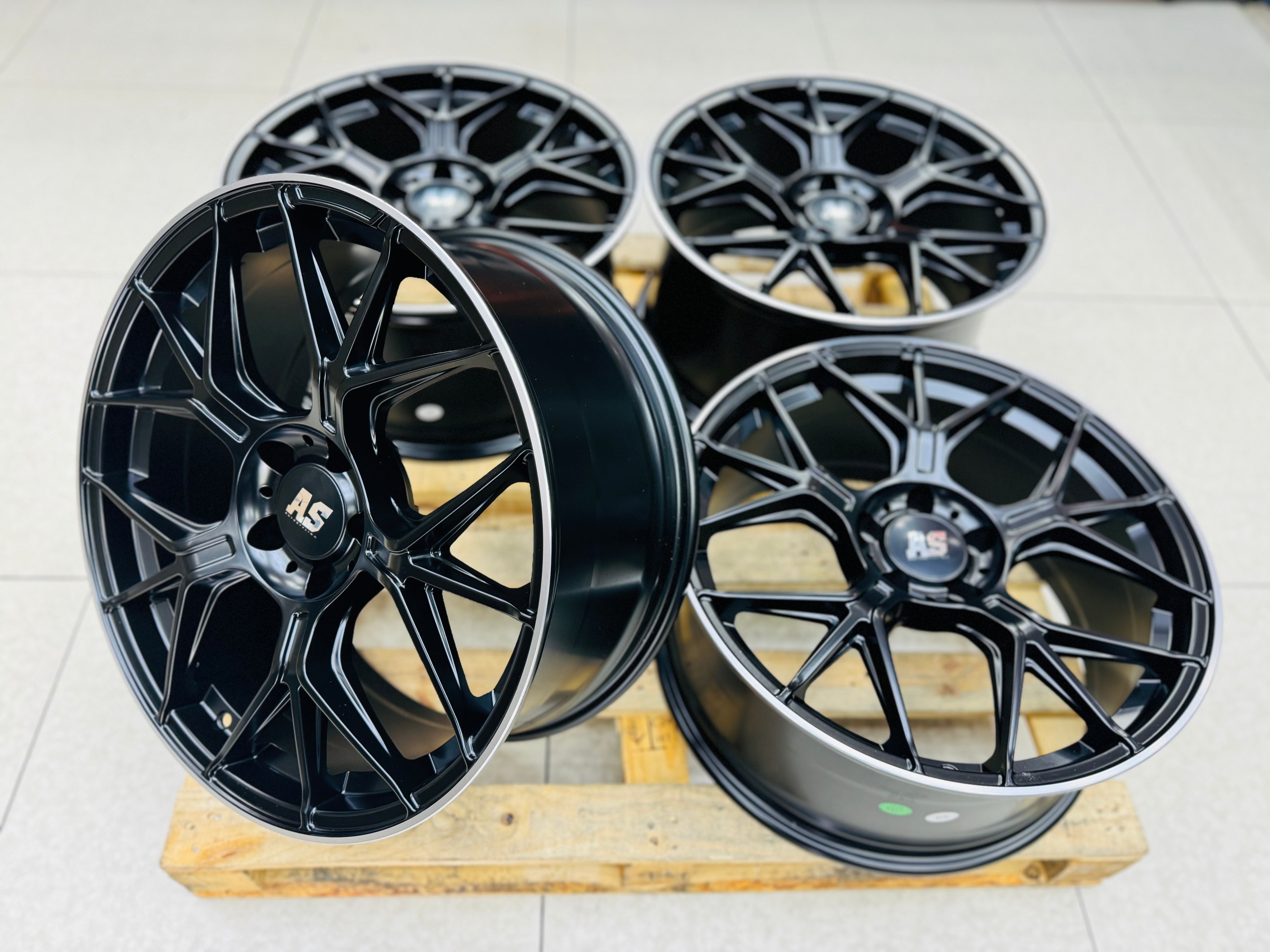 19 ” AS- GT  5/112 SATIN BLACK