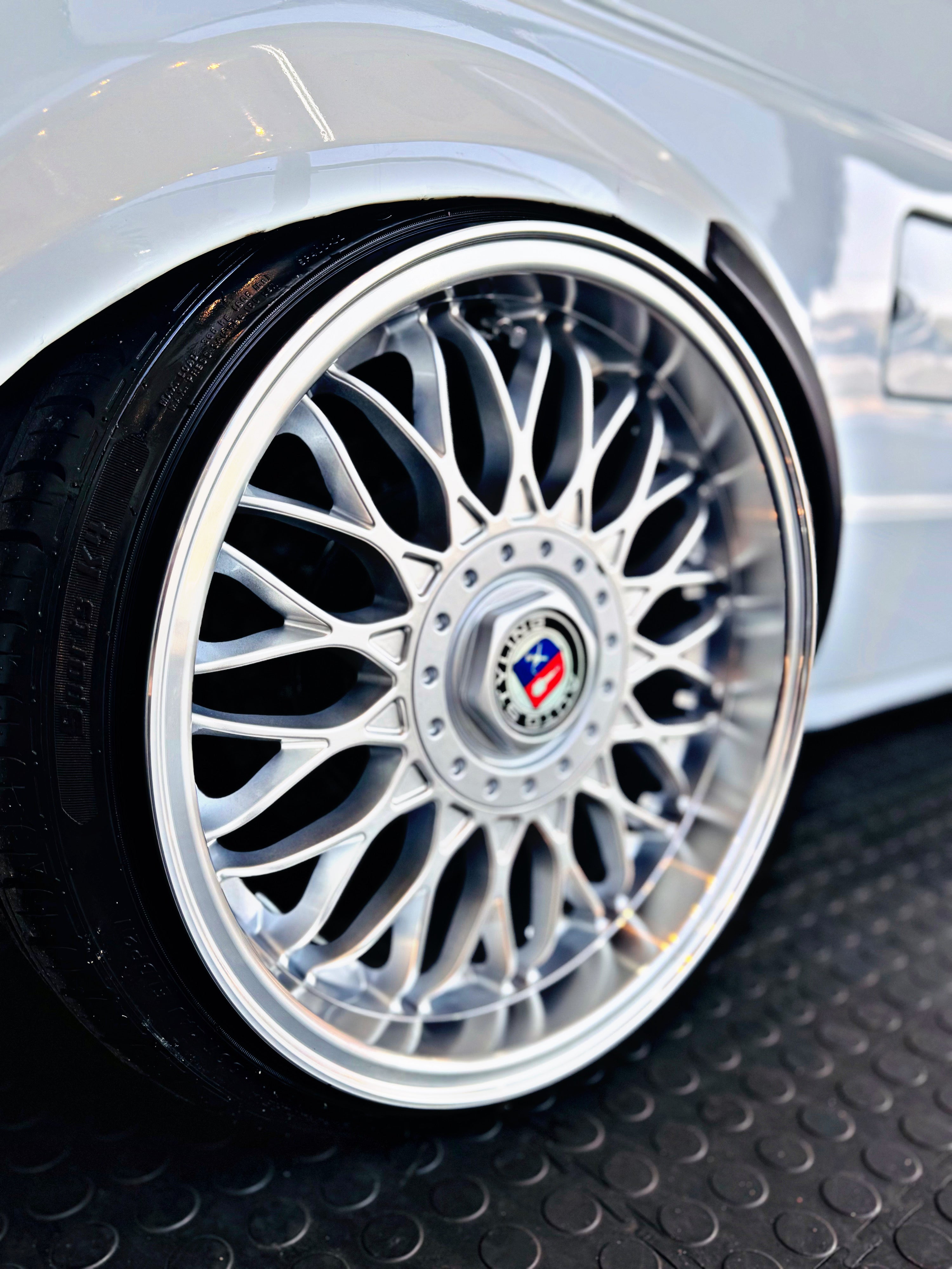 16” AS-VURA MESH / JETTA VR6 click on description for specs