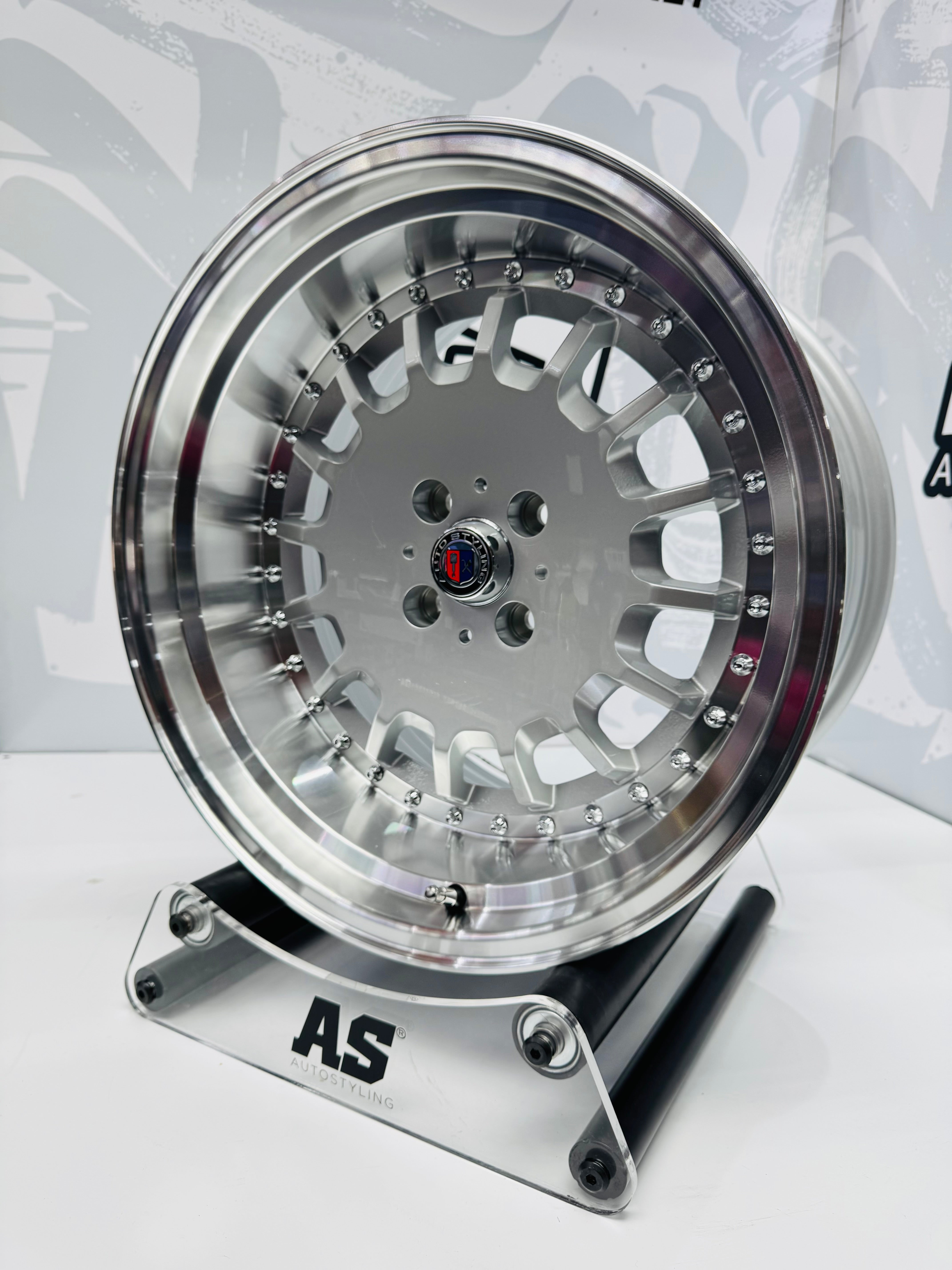 17” AS- E30 BOTTLE CAPS   8.5/10j 4/100  SILVER