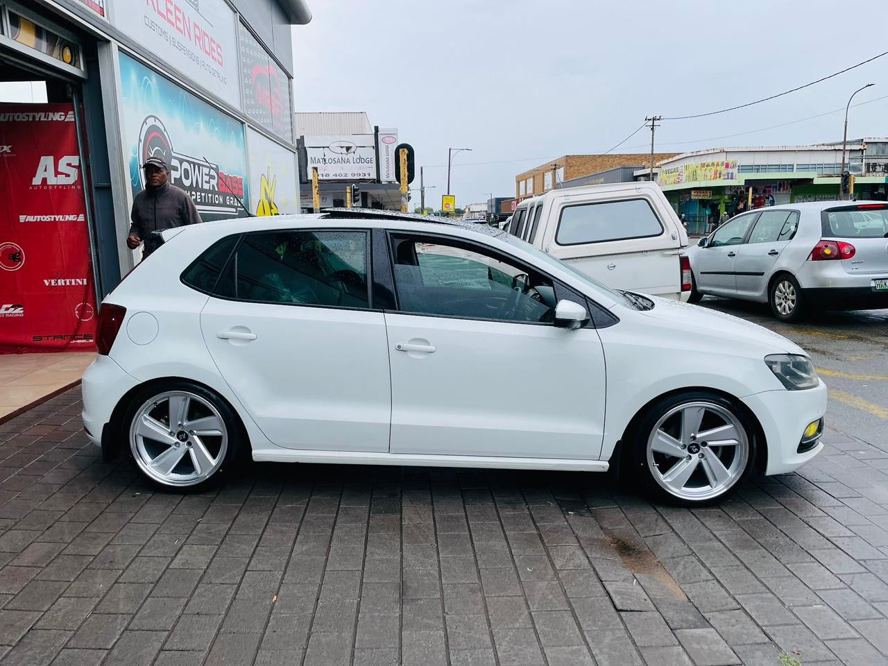 17” AS- MILTON DISHED 5/100 SILVER RIMS - Autostyling Klerksdorp