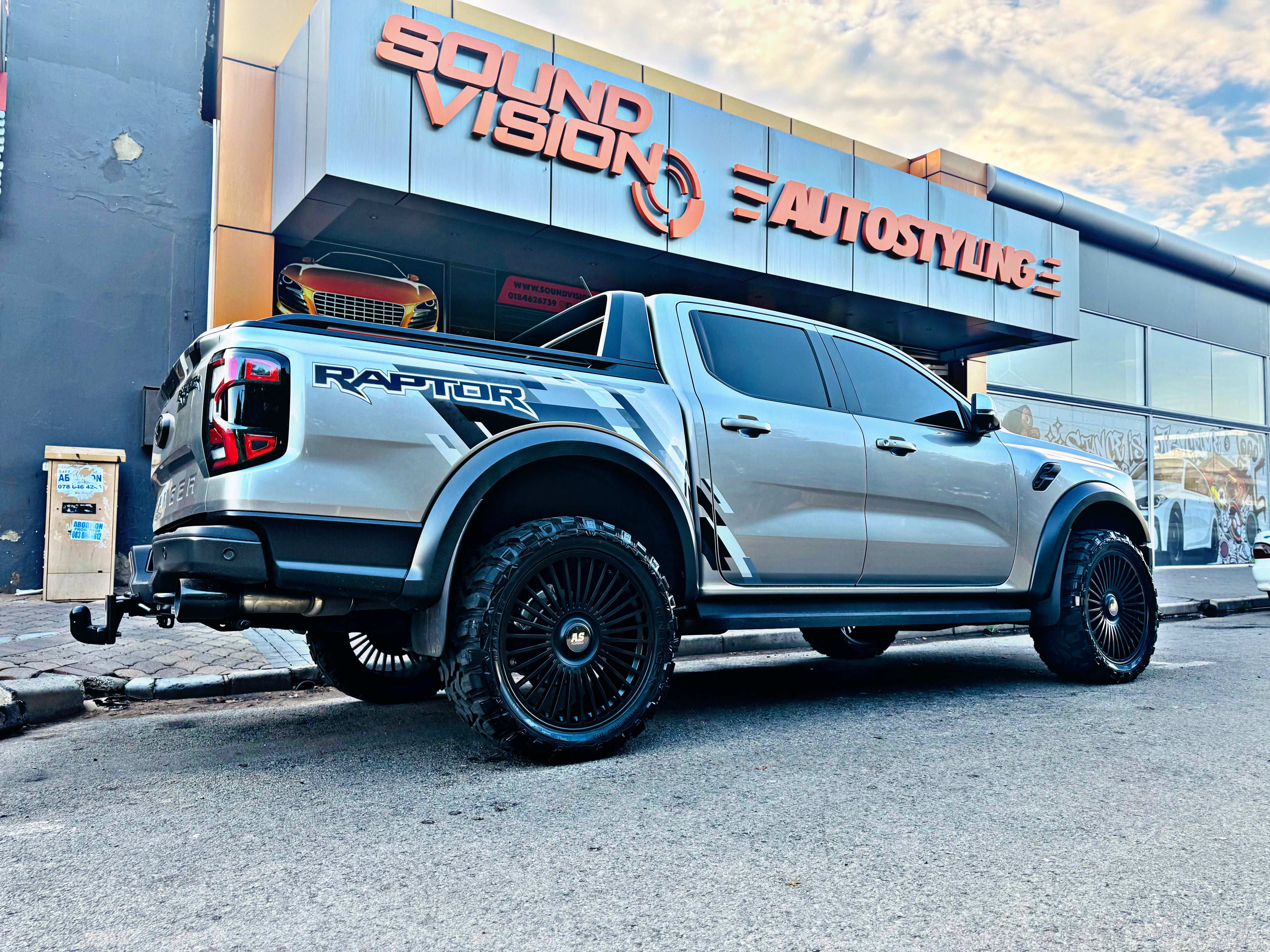 22 ” AS FULLY FORGED 018 RANGER & AMAROK FITMENT   FLOATING CAPS RIMS 6/139 PCD + 22” A/T + TPS MONITORS - Autostyling Klerksdorp