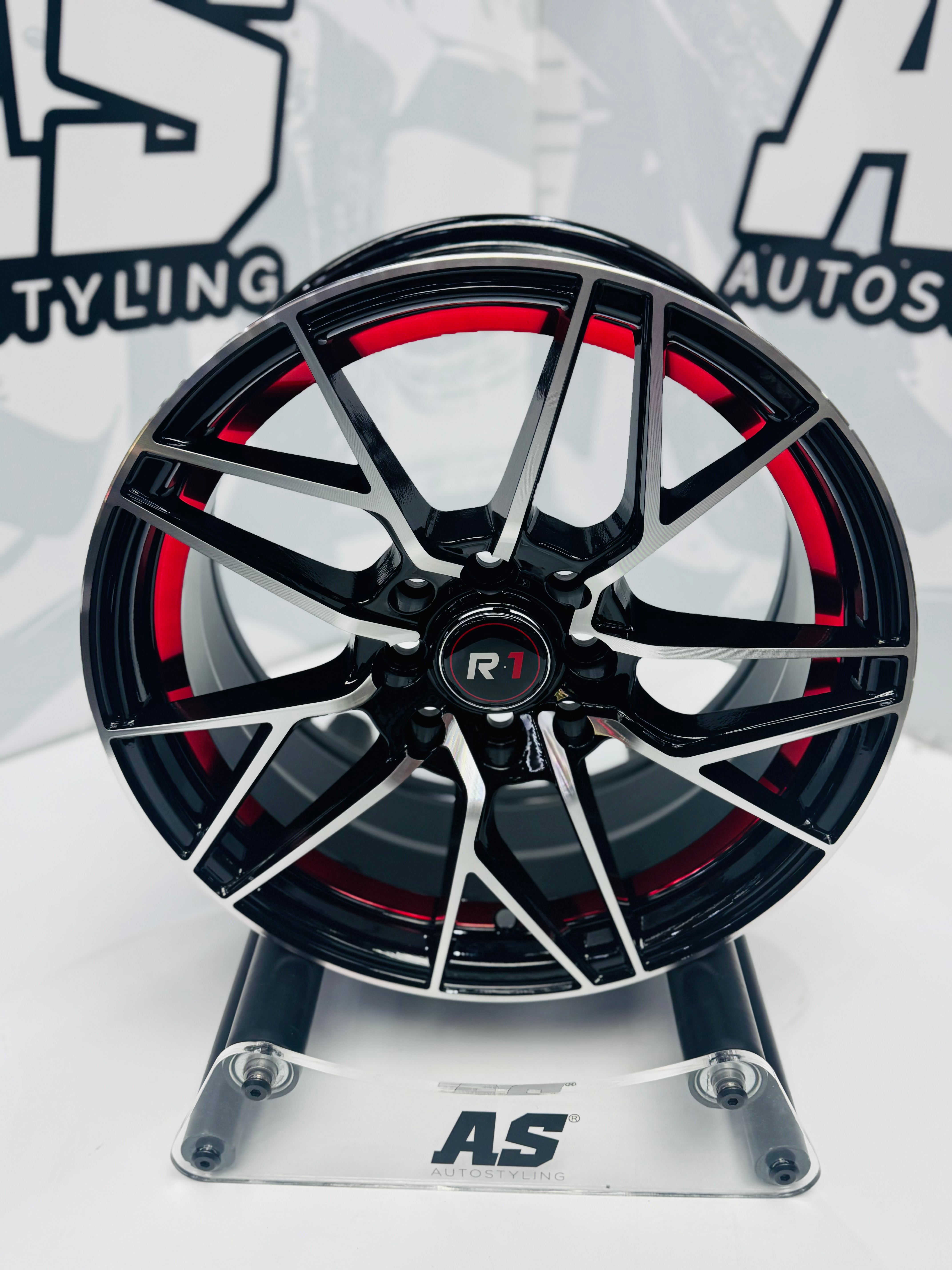 15” M8963 4x100 4x114  Machine black / red - Autostyling Klerksdorp
